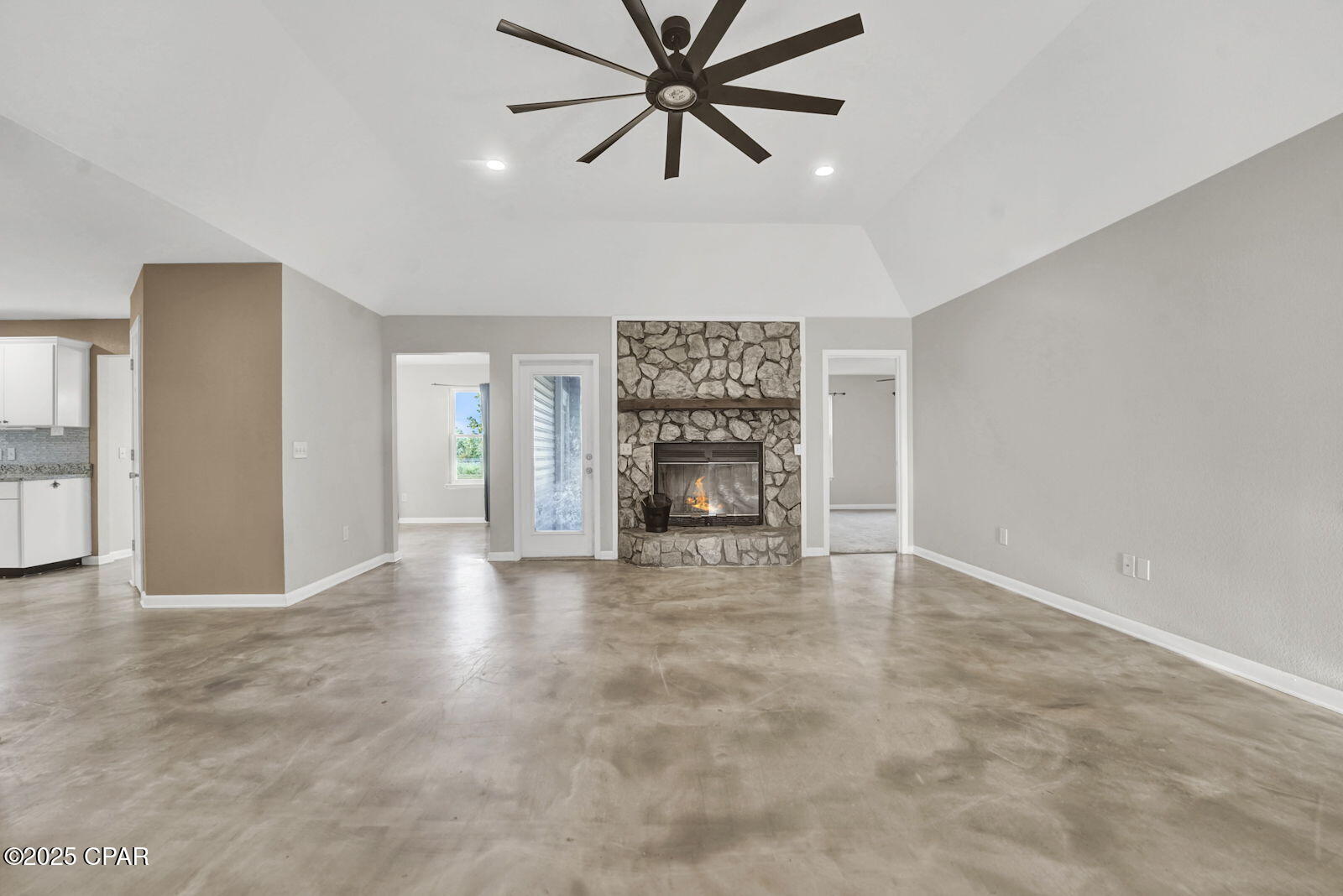 Image 7 For 4717 Star Avenue