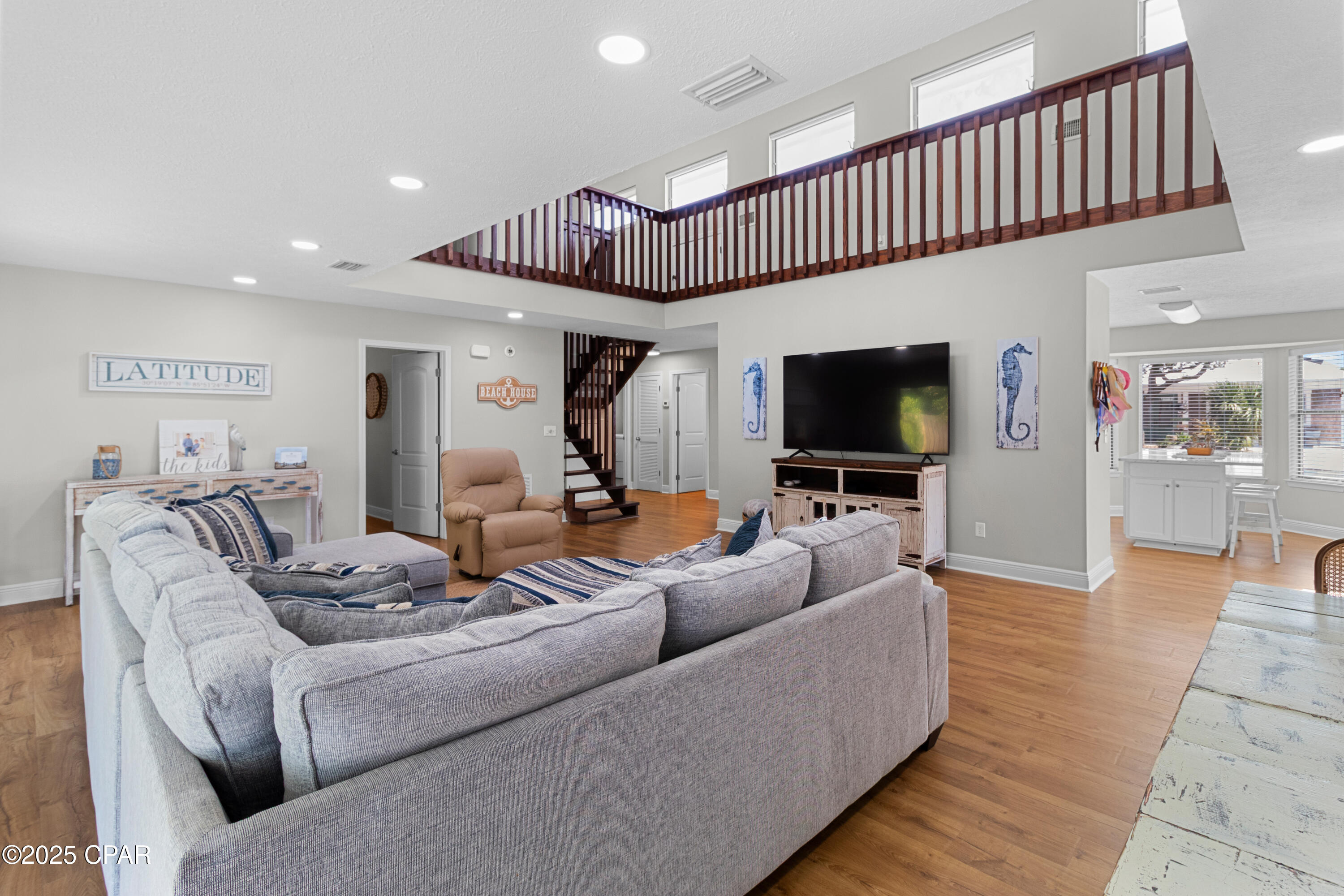 Image 21 For 204 Wells Street