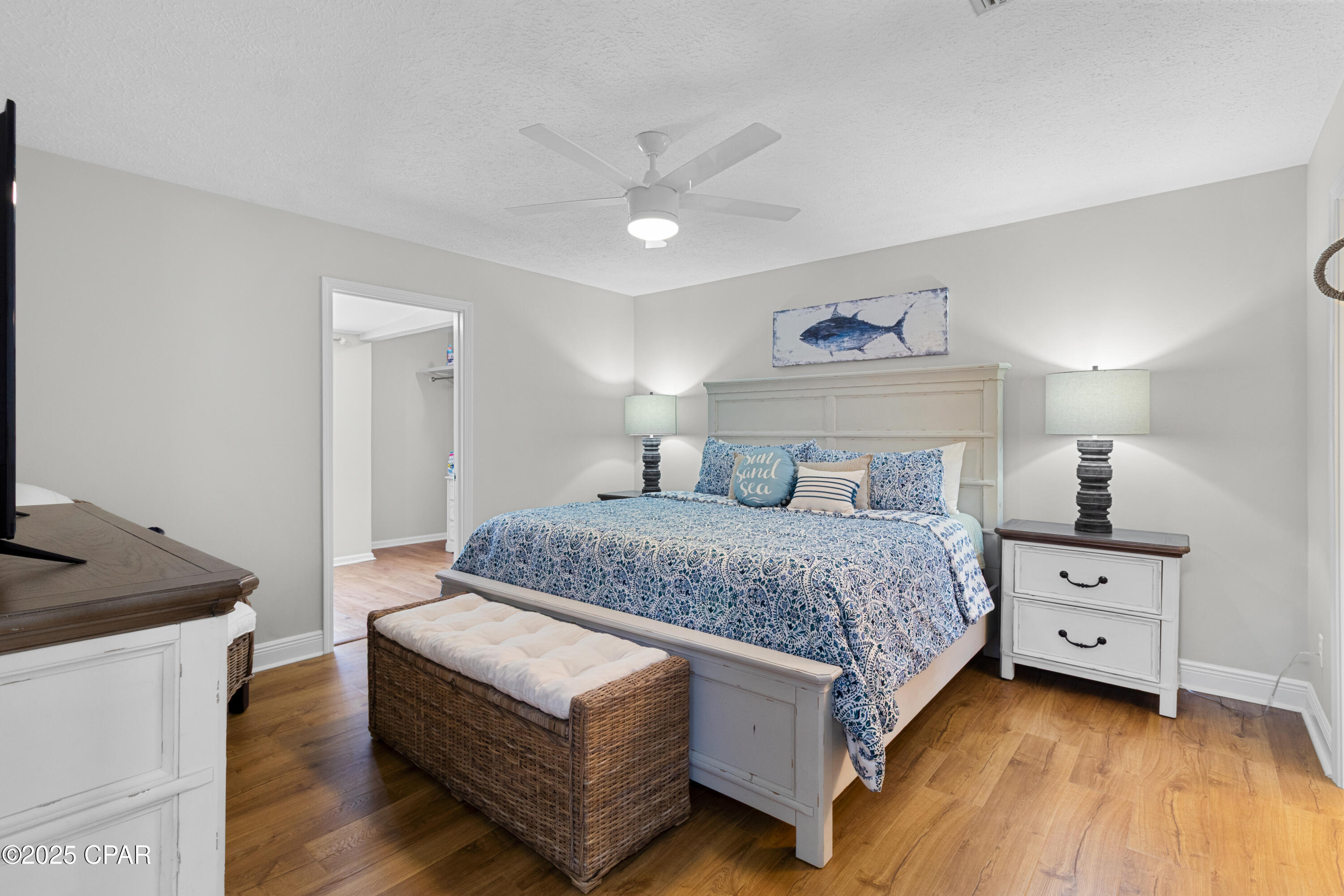 Image 24 For 204 Wells Street