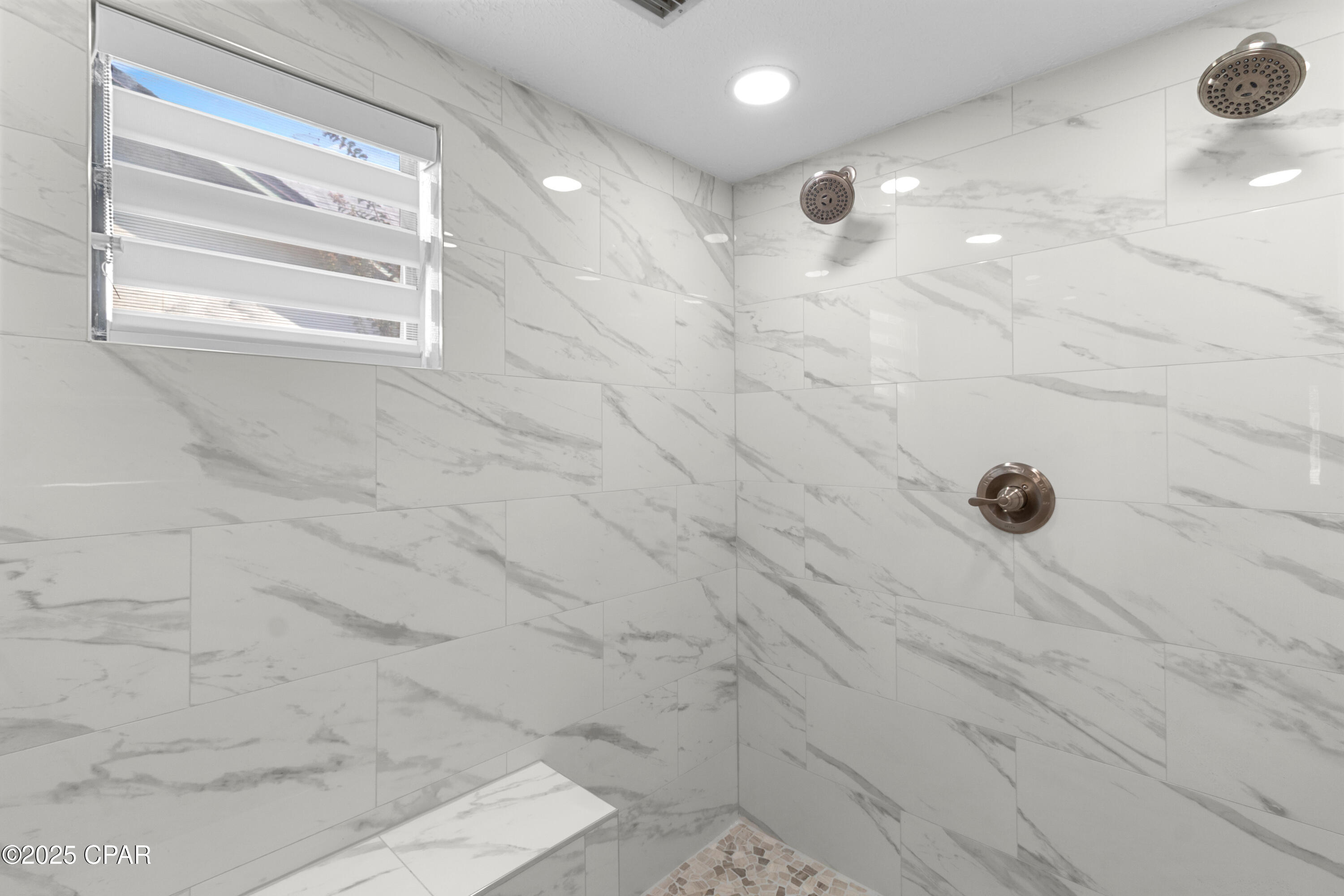 Image 30 For 204 Wells Street