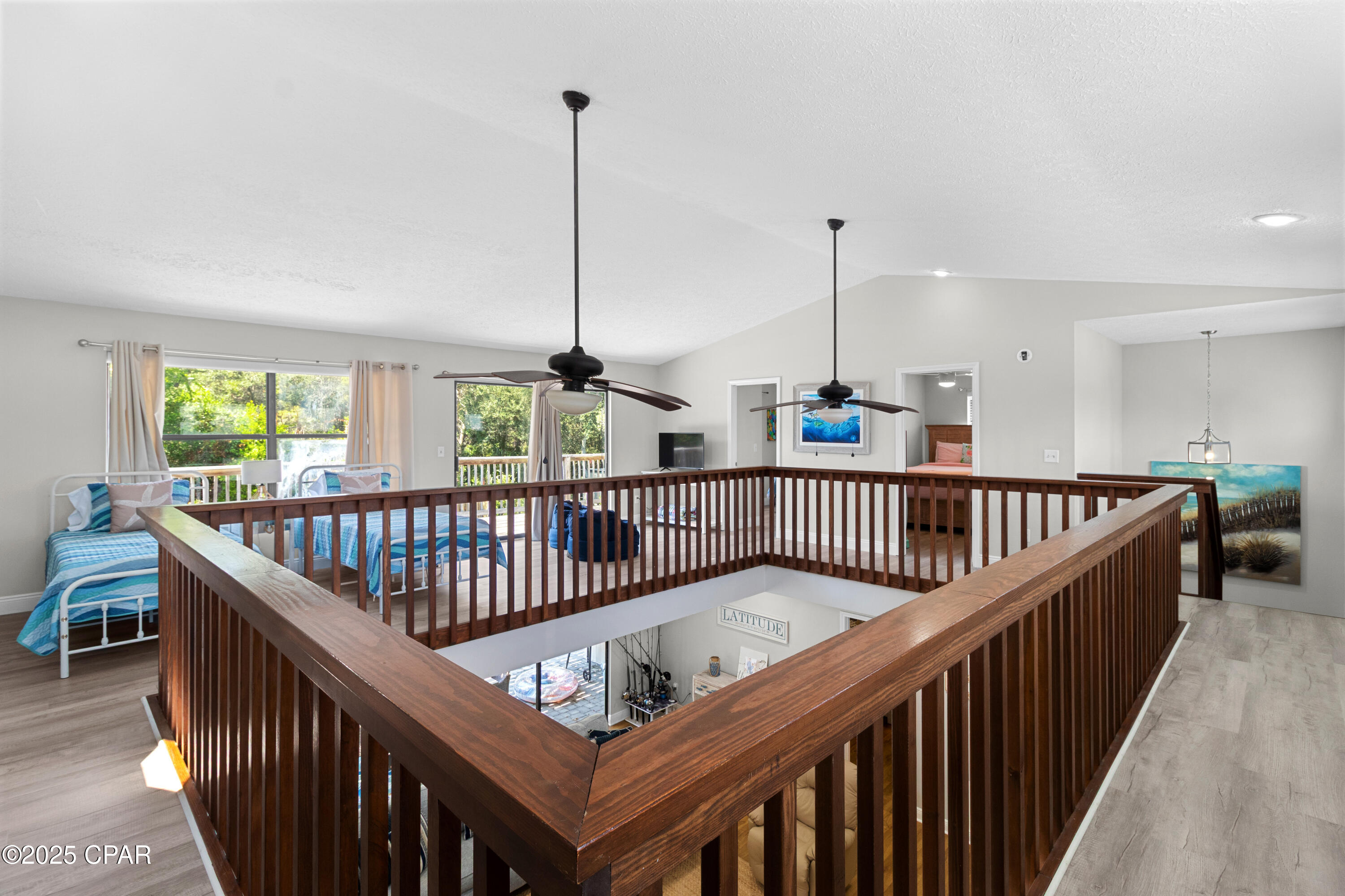 Image 33 For 204 Wells Street