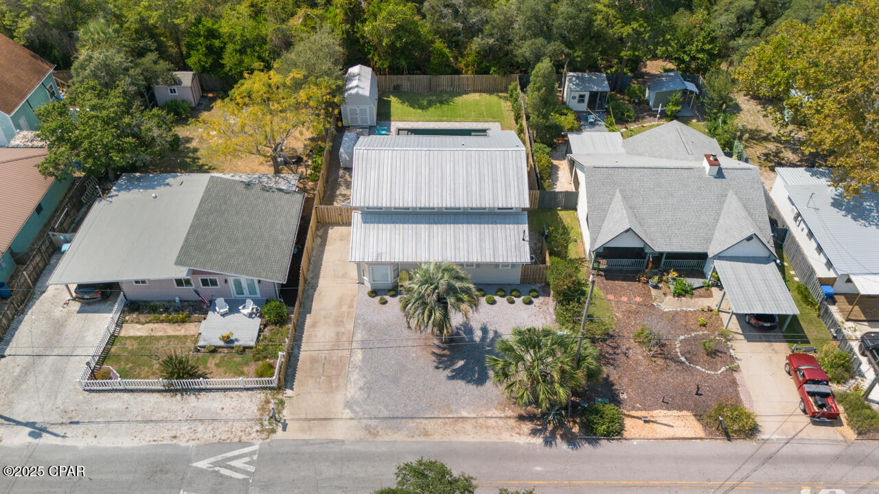 Image 53 For 204 Wells Street