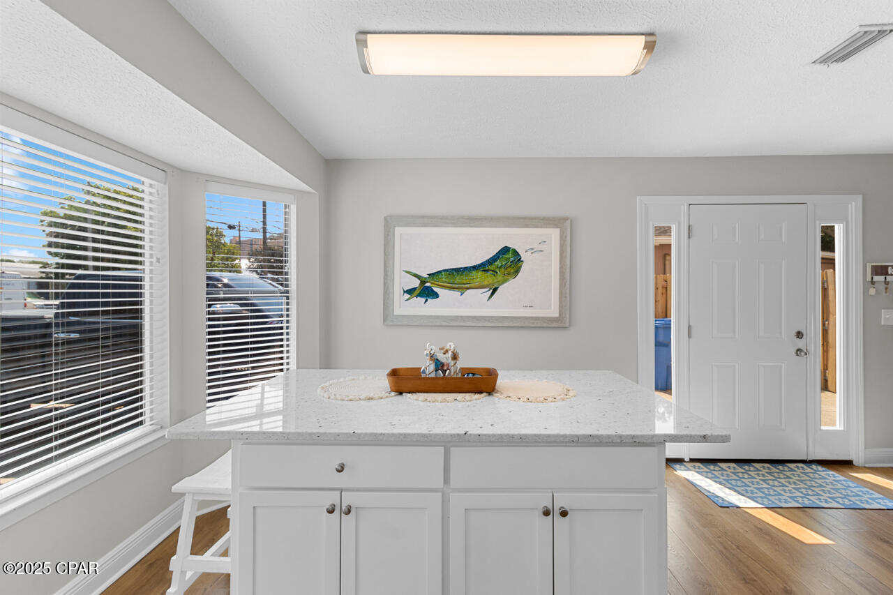 Image 8 For 204 Wells Street