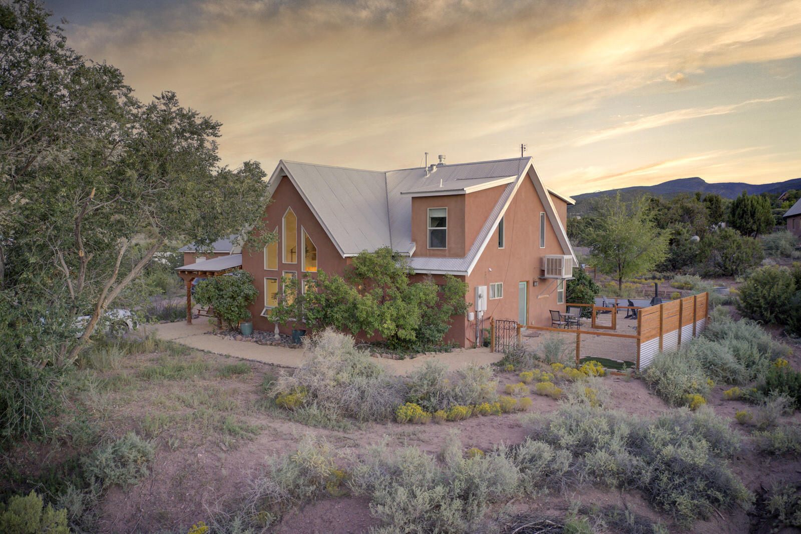 Homes for sale in Placitas, NM | 4 Camino Mesteno, Placitas, NM 87043 | MLS# 1091996