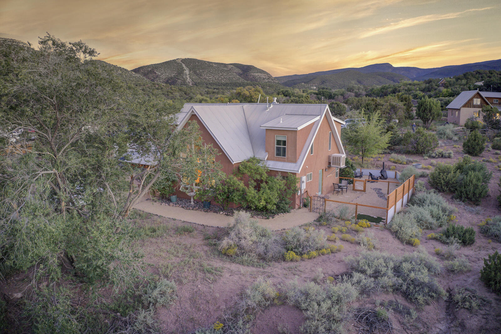 Homes for sale in Placitas, NM | 4 Camino Mesteno, Placitas, NM 87043 | MLS# 1091996