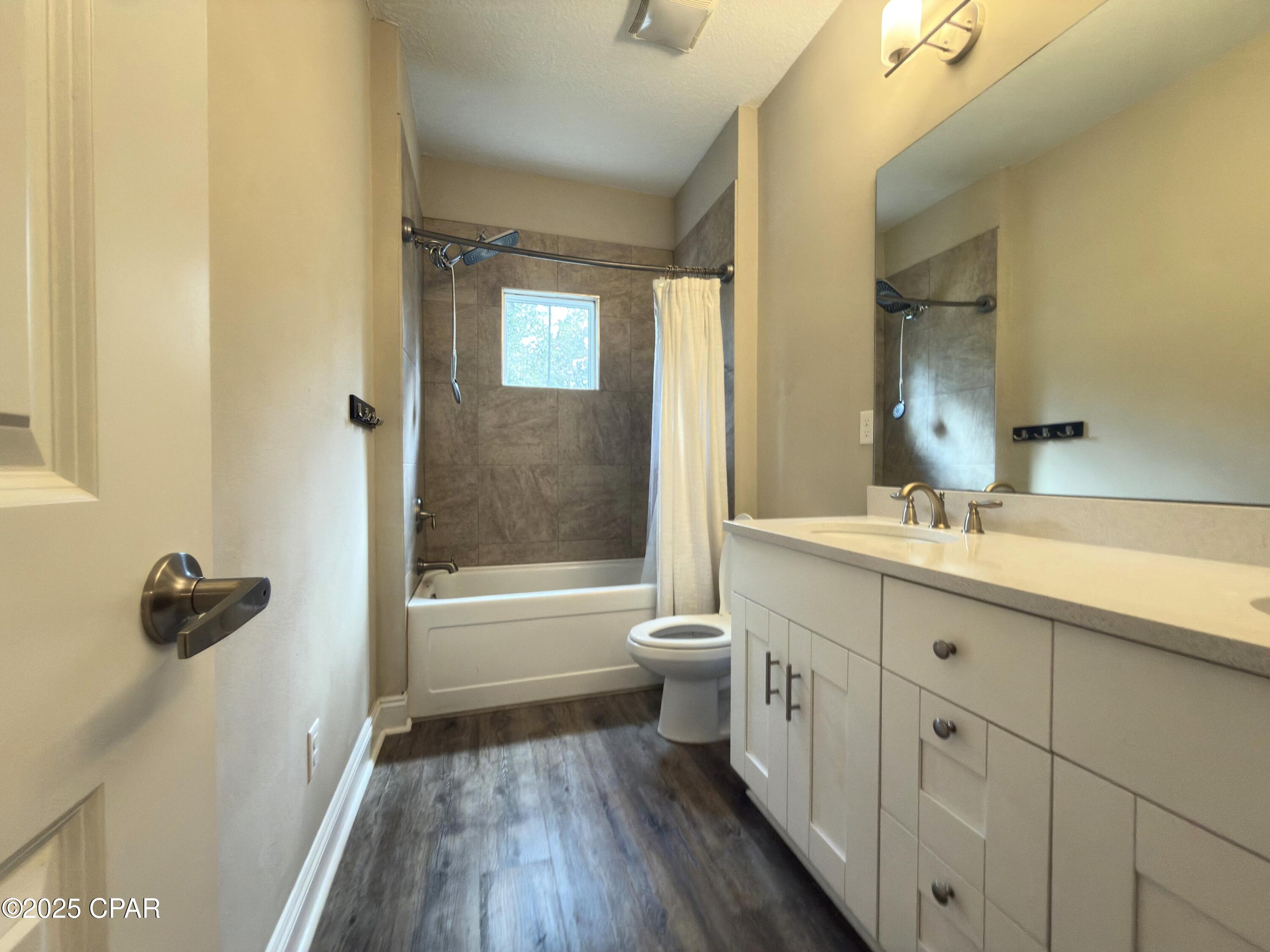 Image 9 For 22942 Ann Miller Road 111