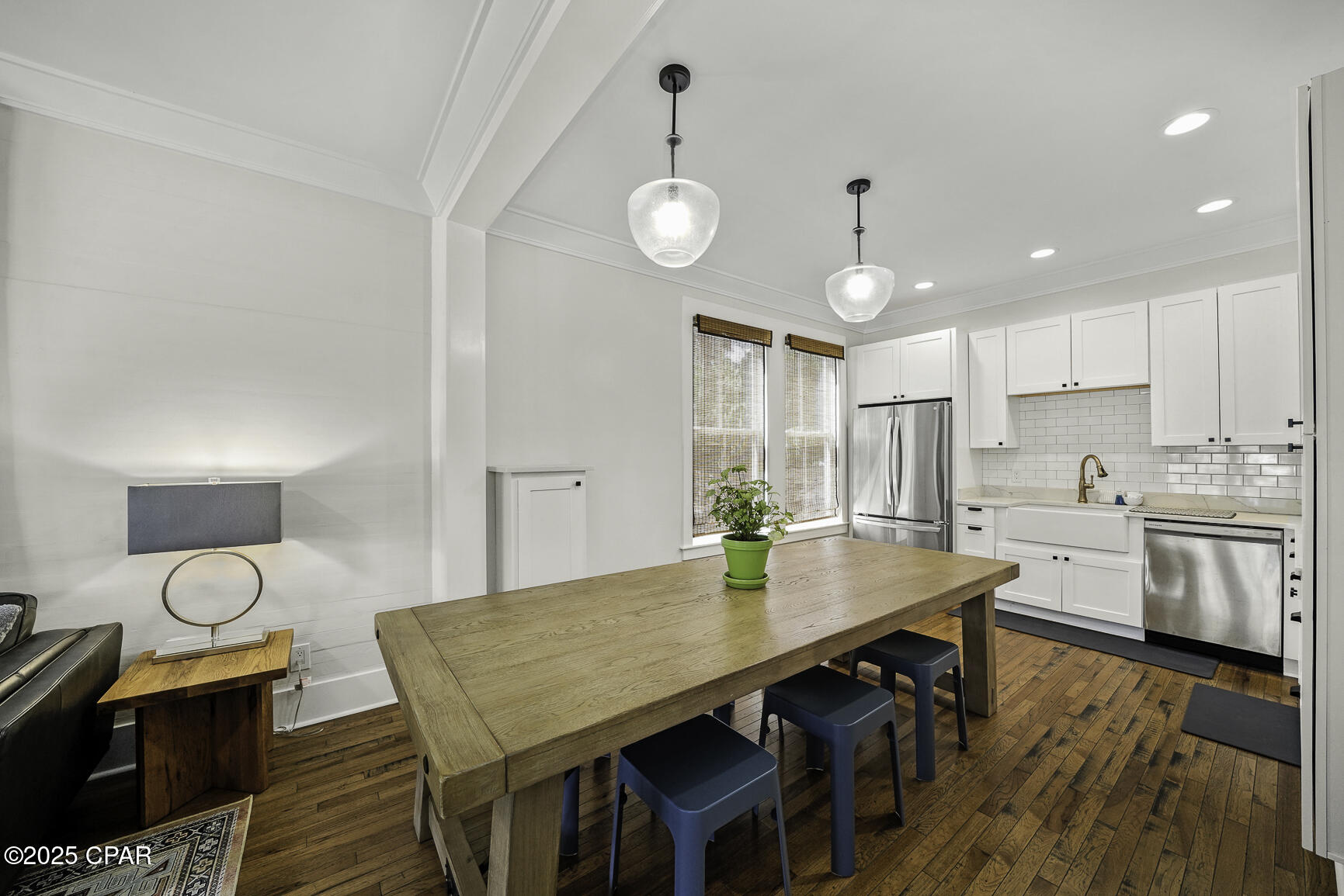 Listing photo id 14 for 20 4th Street