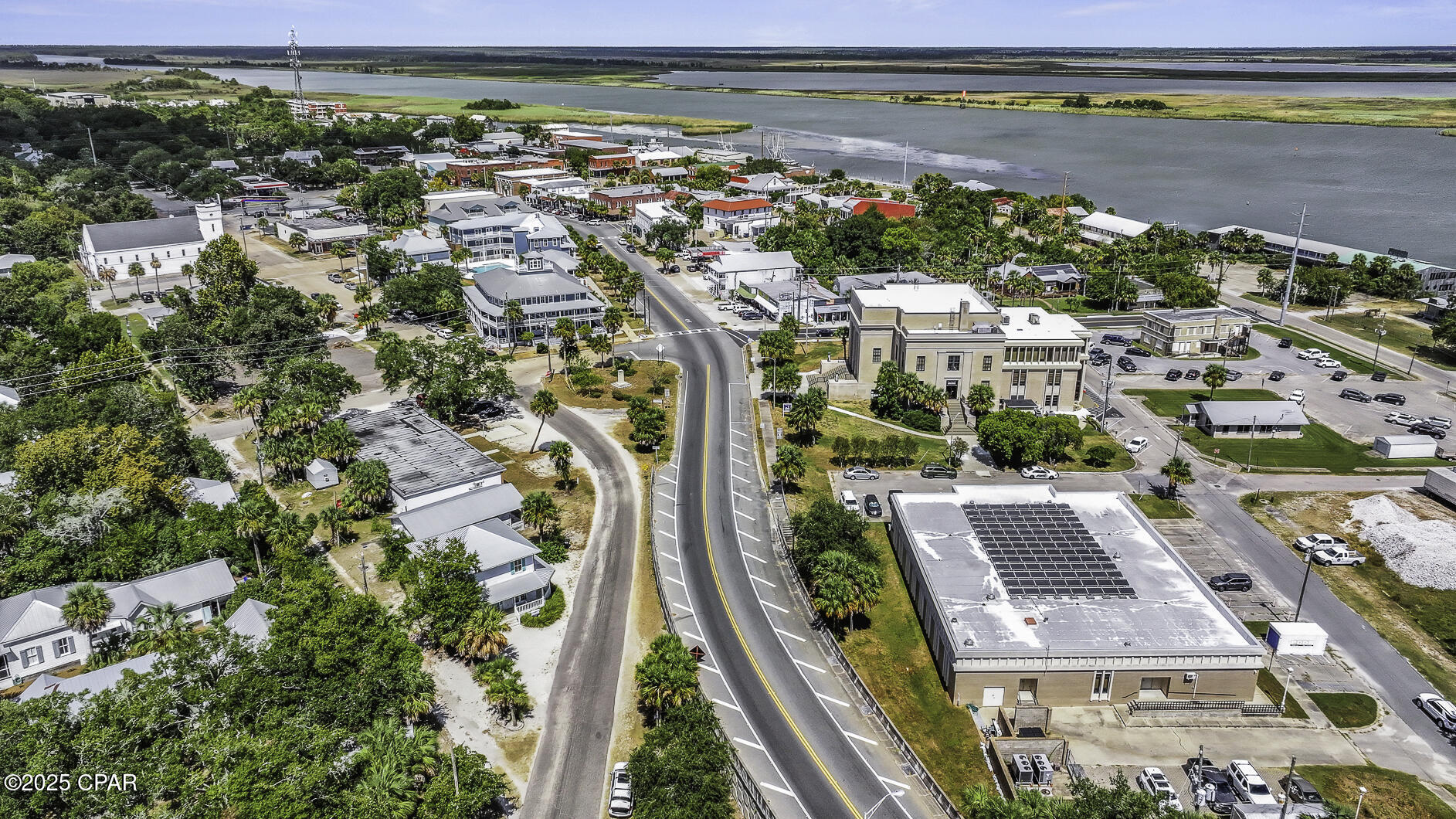 Listing photo id 39 for 20 4th Street