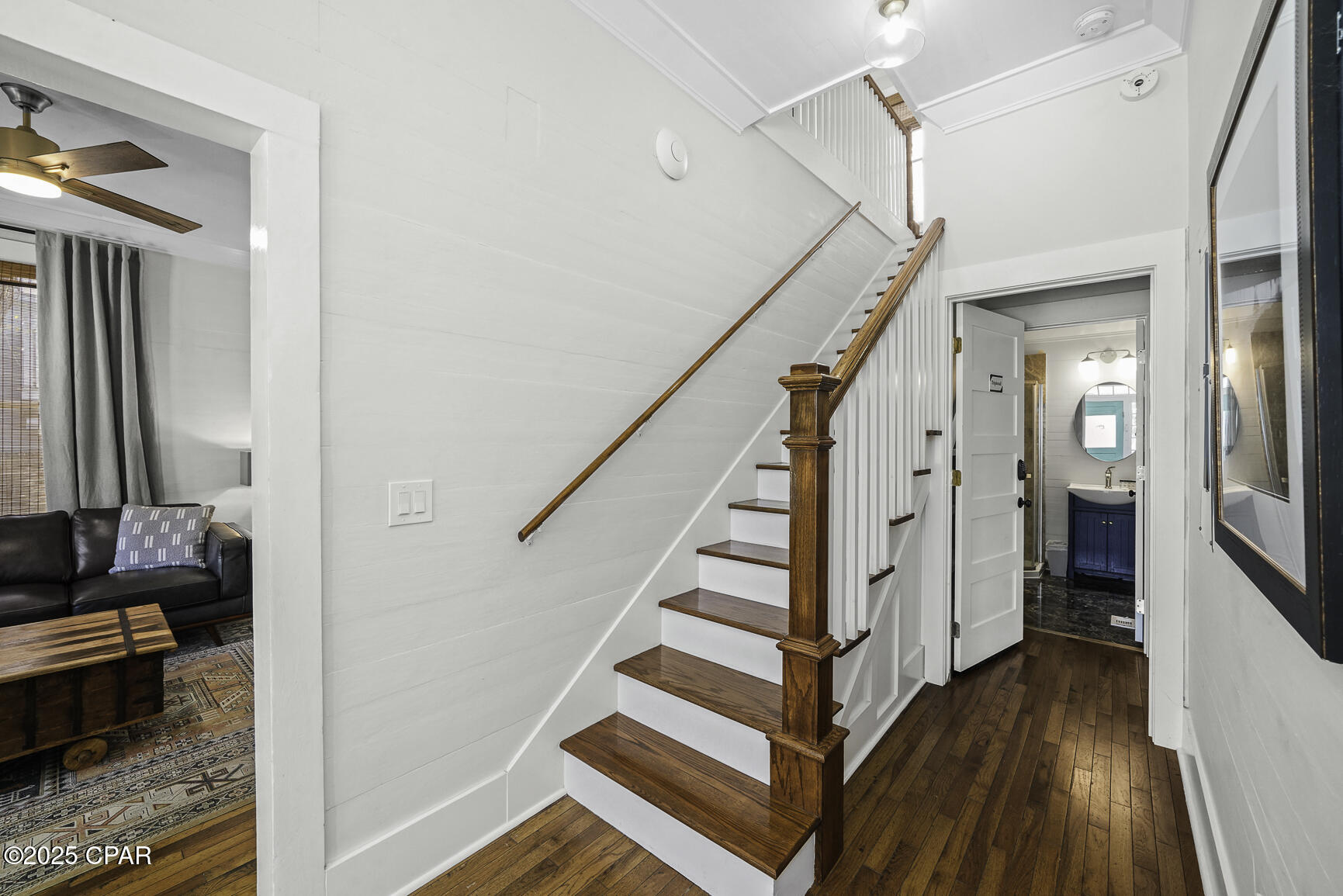 Listing photo id 6 for 20 4th Street