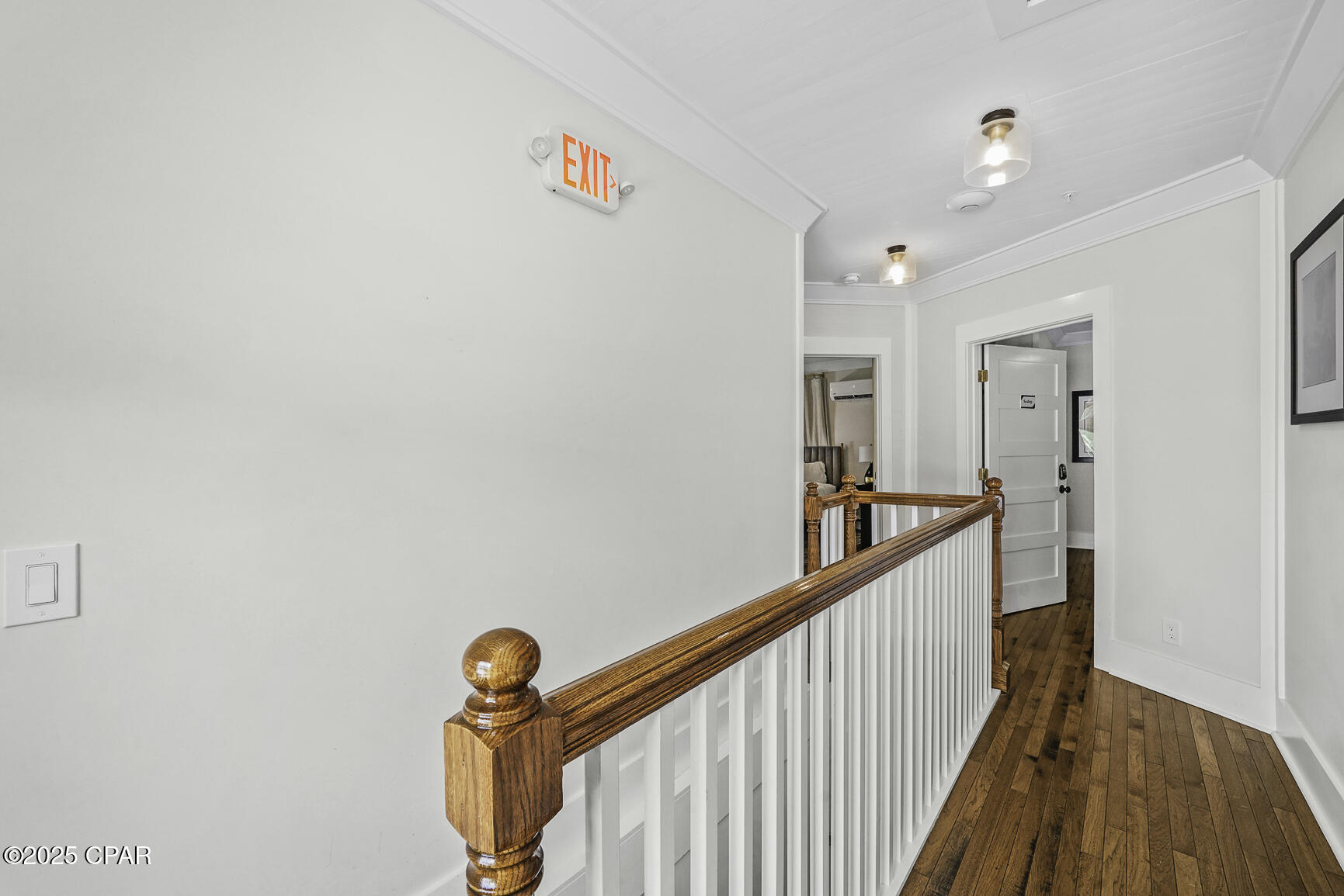 Listing photo id 8 for 20 4th Street