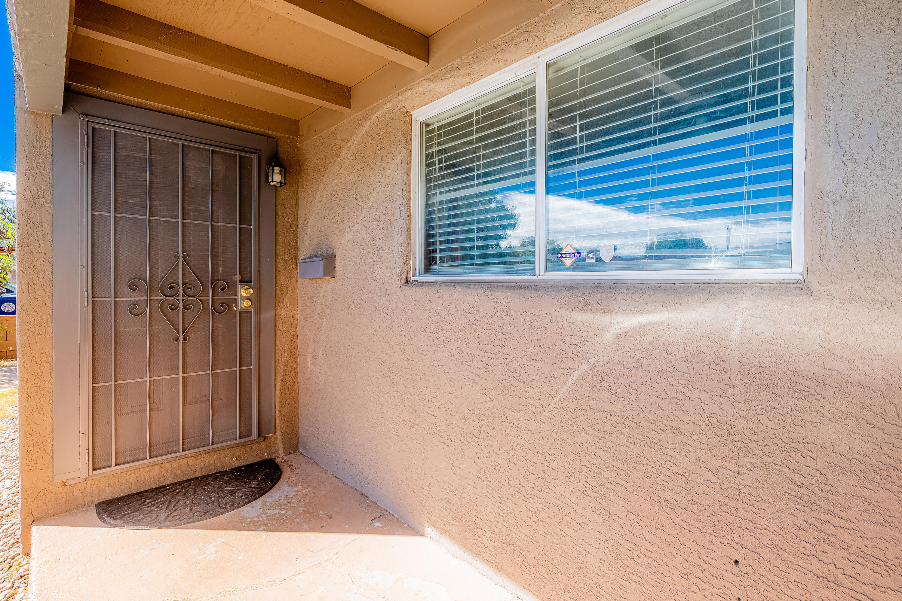 Homes for sale in Albuquerque, NM | 725 Louisiana Blvd Se, Albuquerque, NM 87108 | MLS# 1092010