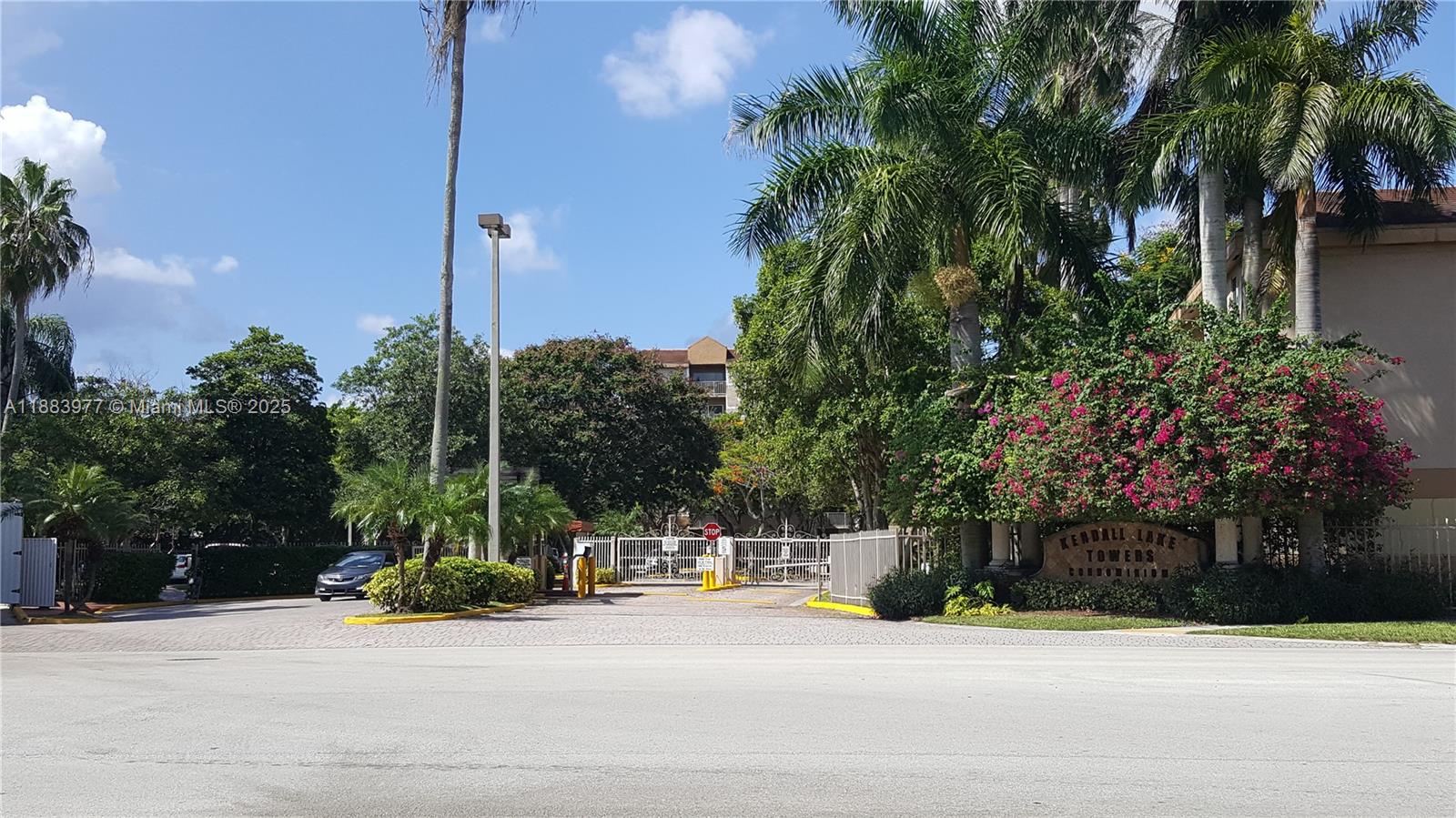 Kendall Lake Towers Condo