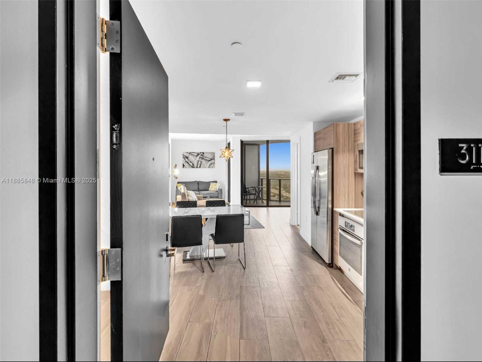 Apartamento para Alugar em Miami, FL