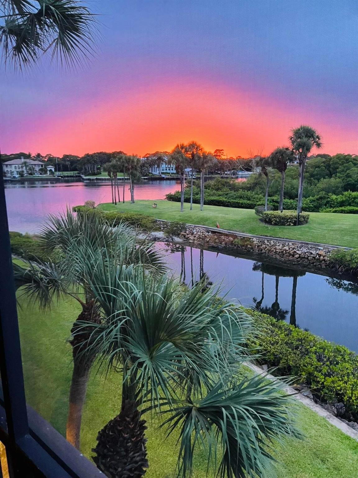 Marina At The Bluffs Cond