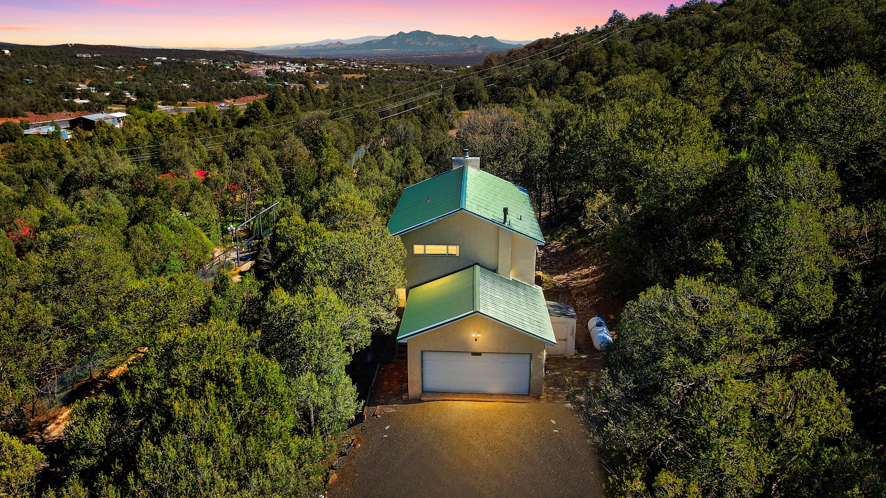 Homes for sale in Cedar Crest, NM | 2 Cedar Hill Pl Ne, Cedar Crest, NM 87008 | MLS# 1092036