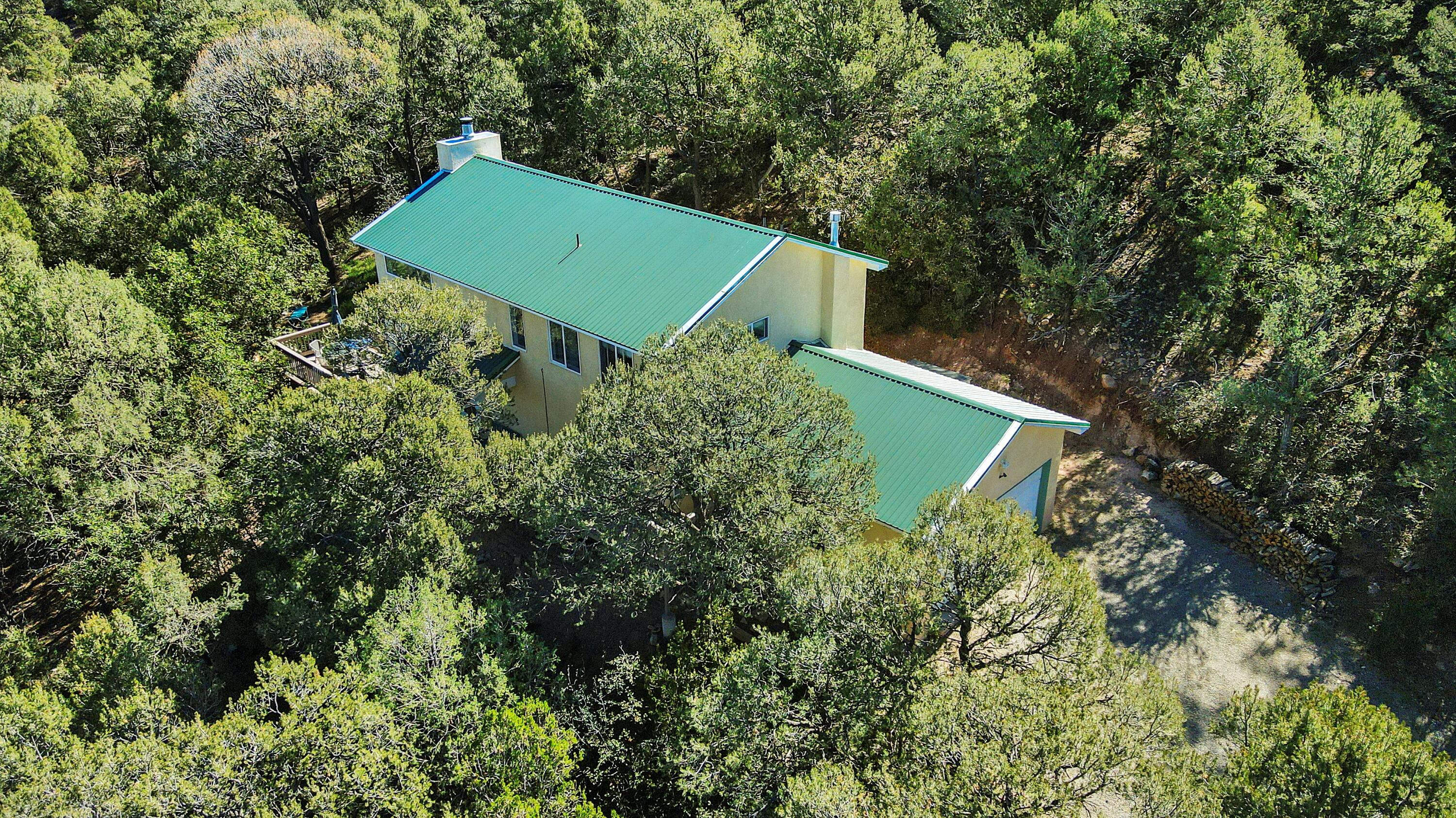 Homes for sale in Cedar Crest, NM | 2 Cedar Hill Pl Ne, Cedar Crest, NM 87008 | MLS# 1092036