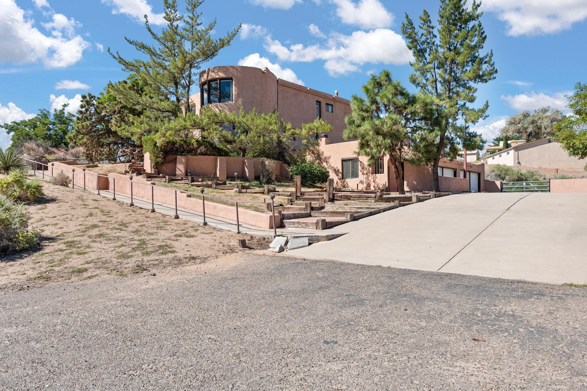 Homes for sale in Corrales, NM | 10601 Cielo Vista Del Norte, Corrales, NM 87048 | MLS# 1092039