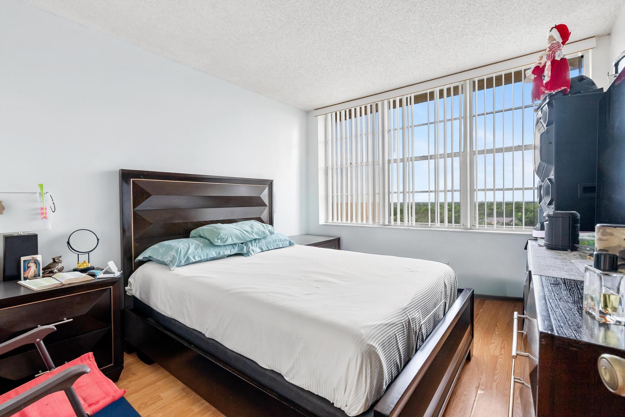 Homes for sale in Pembroke Pines, FL | 1200 Saint Charles Pl #PH 21, Pembroke Pines, FL 33026 | MLS# F10528860