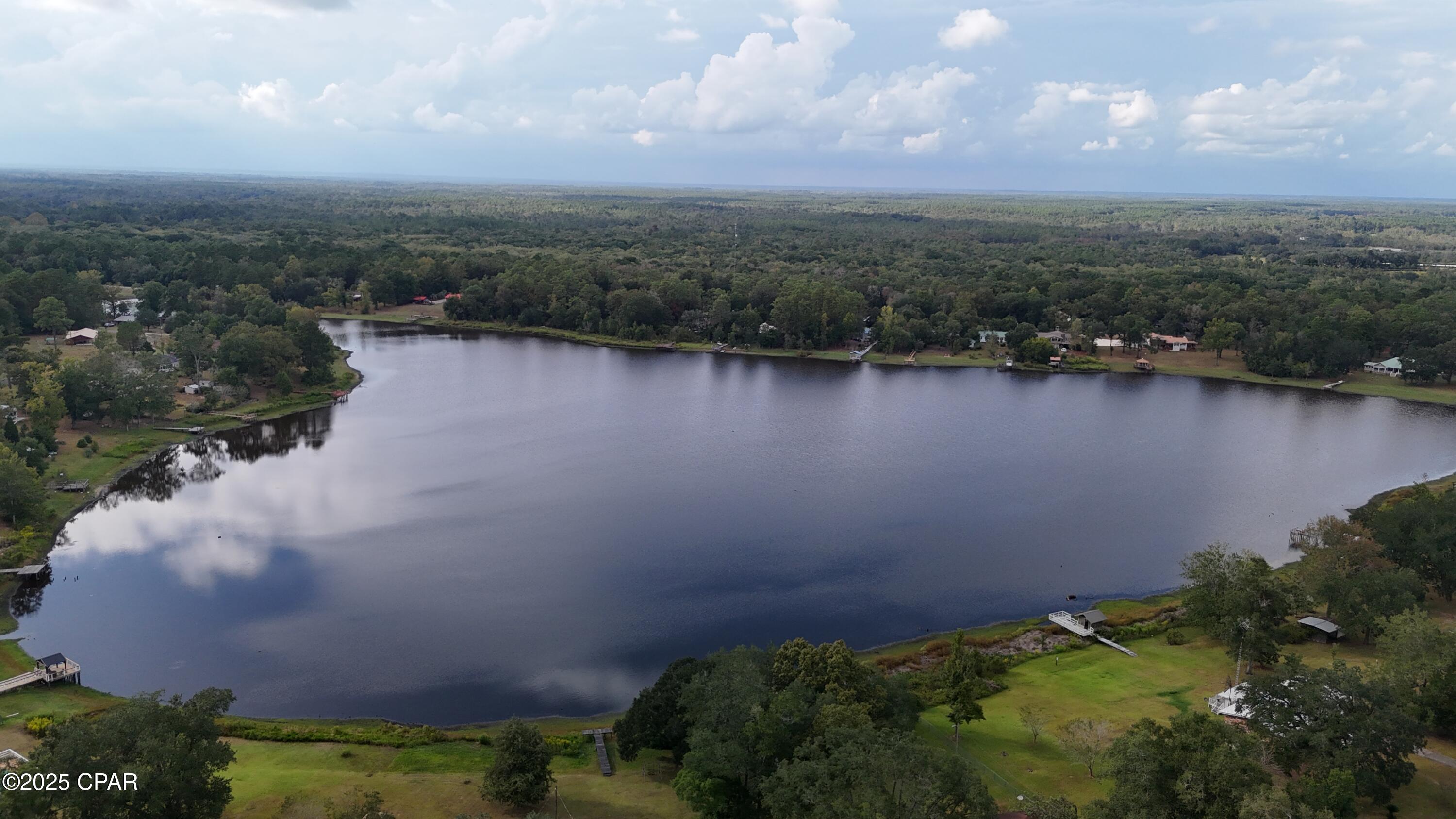 Listing photo id 42 for 2735 Muir Lane