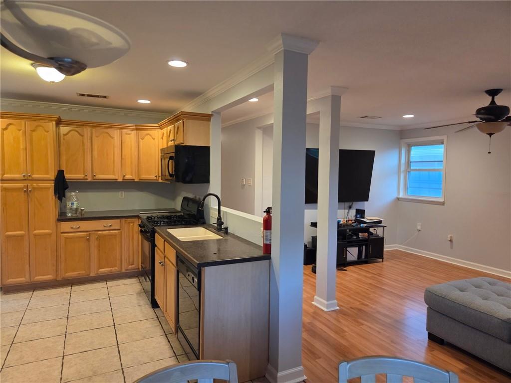 Homes for sale in Gretna, LA | 744 Oakwood St, Gretna, LA 70056 | MLS# 2523751