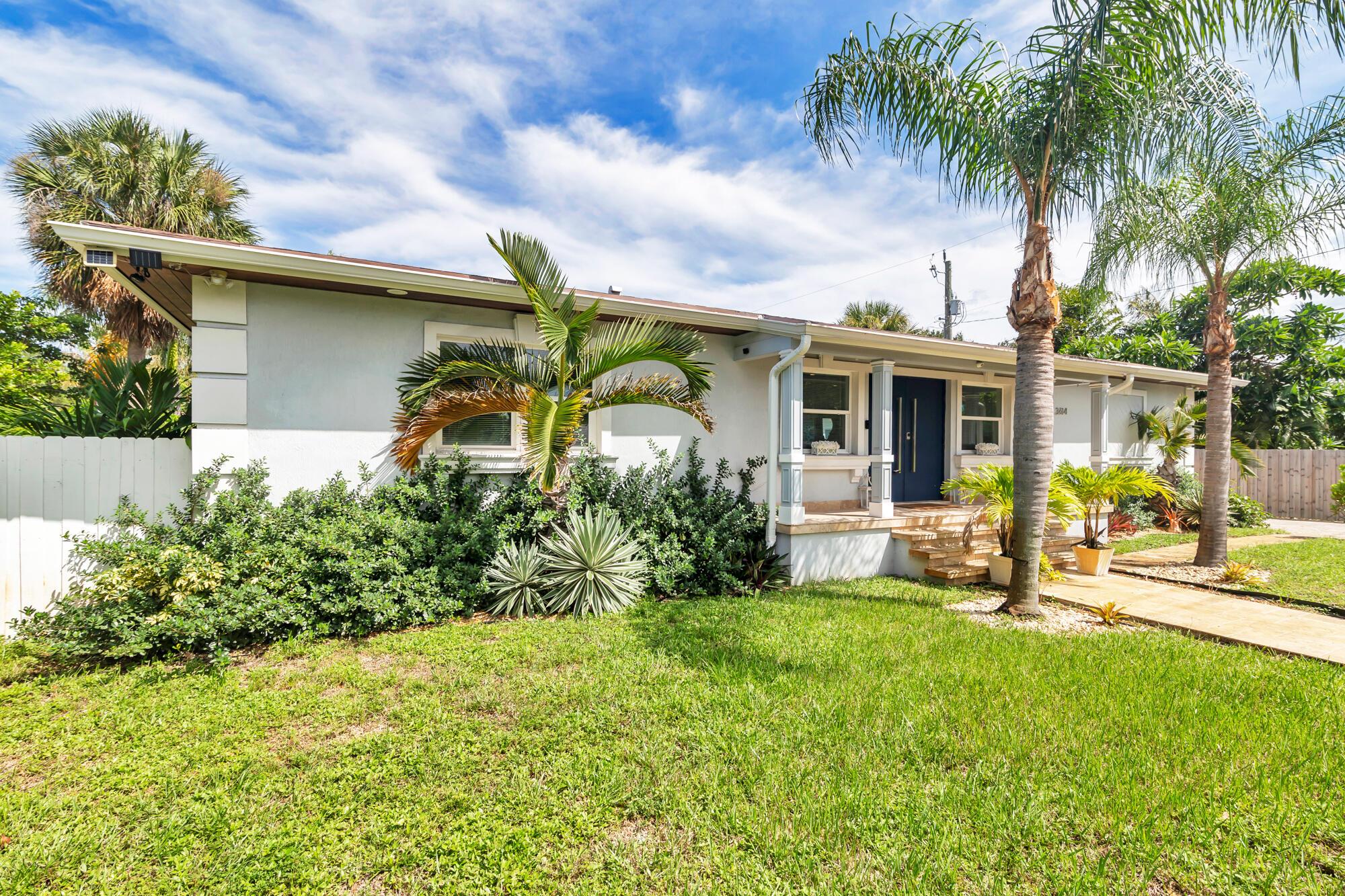 Homes for sale in West Palm Beach, FL | 3614 Poinsettia Avenue, West Palm Beach, FL 33407 | MLS# R11127538