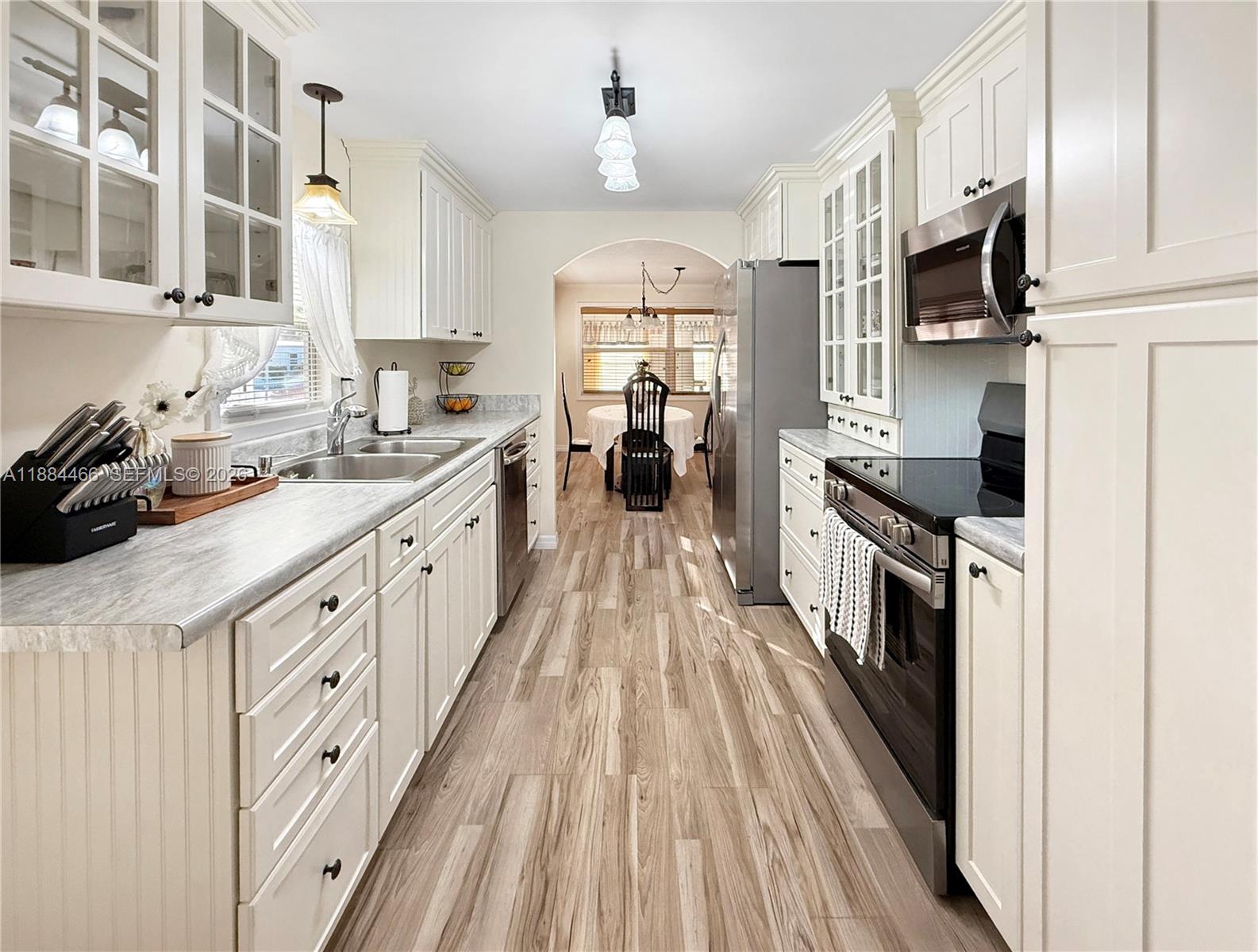 Homes for sale in Dania Beach, FL | 5720 Lakeshore Dr, Dania Beach, FL 33312 | MLS# A11884466