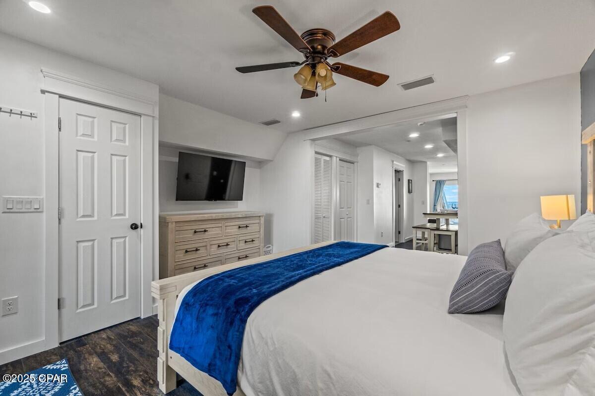 Image 14 For 17203 Front Beach Road 2