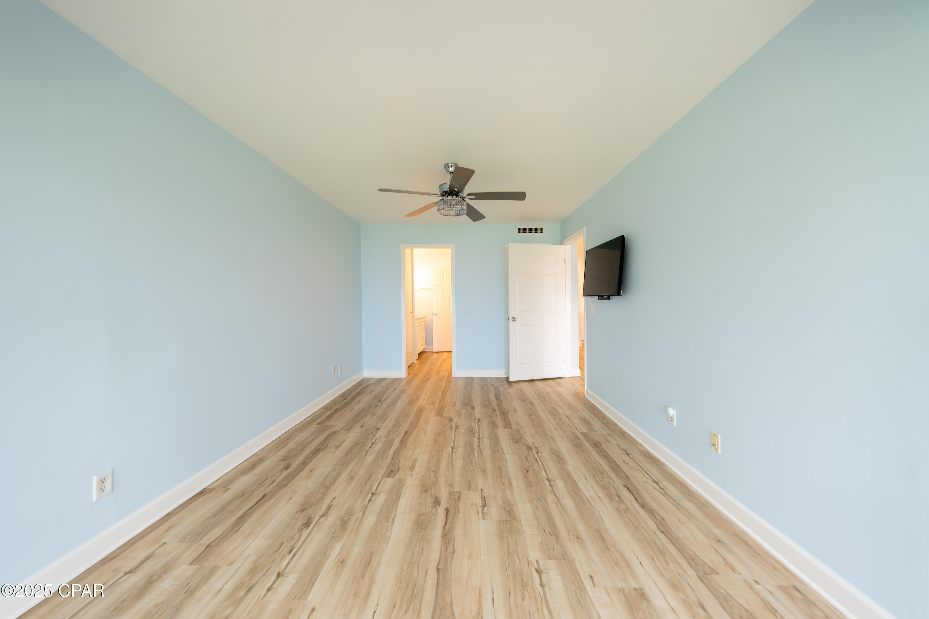 Image 22 For 4726 Bay Point Road 208