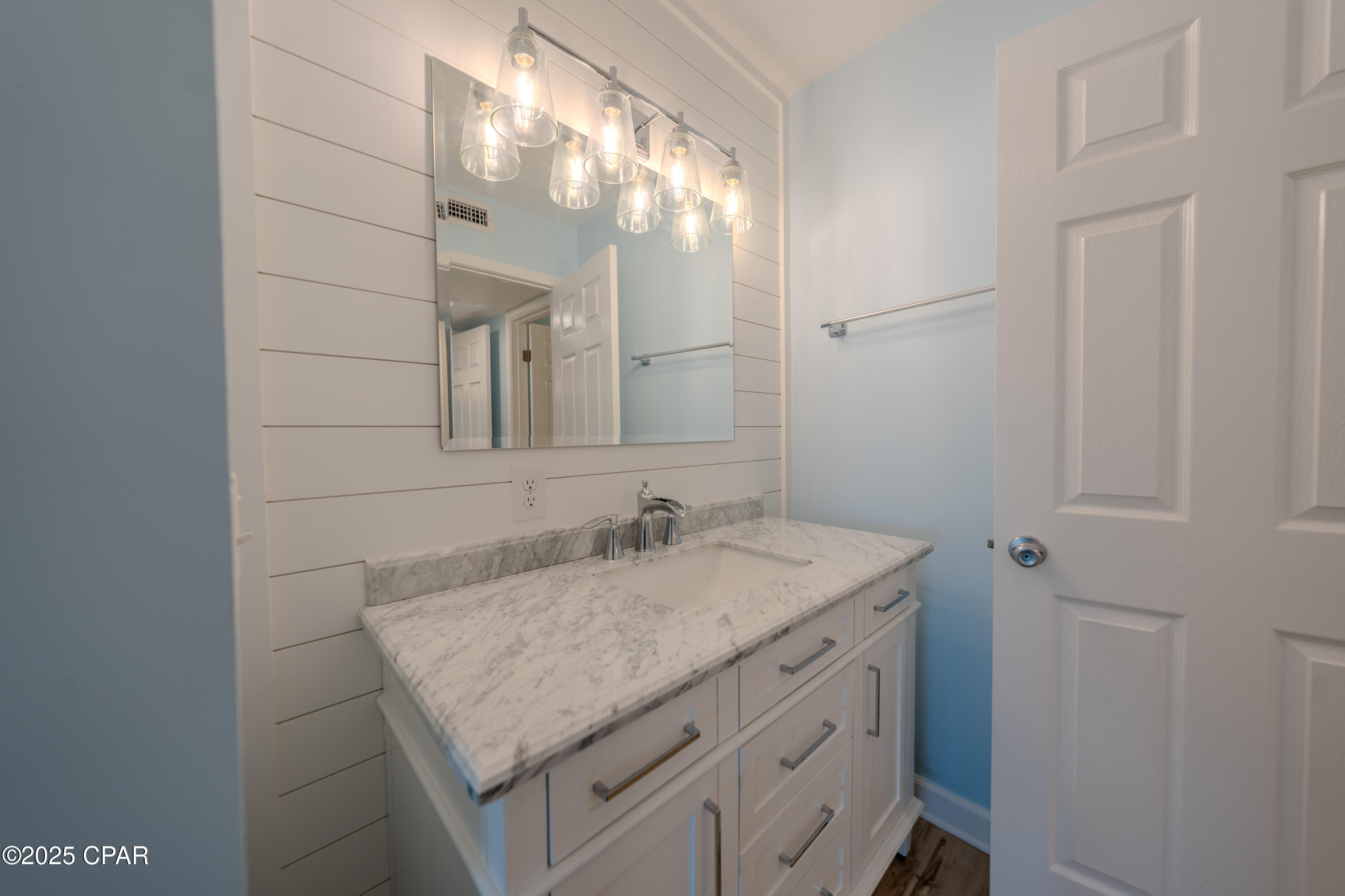 Image 23 For 4726 Bay Point Road 208