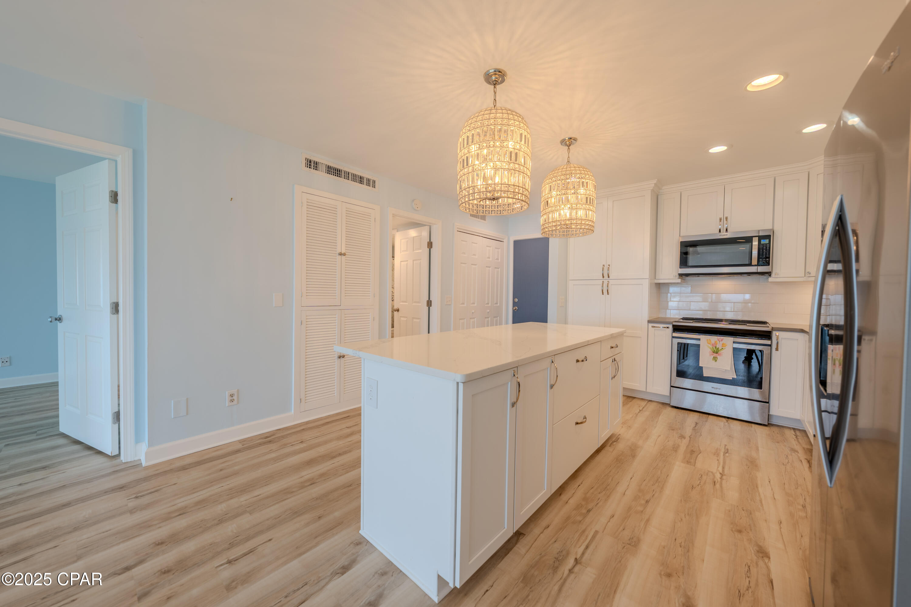 Image 6 For 4726 Bay Point Road 208