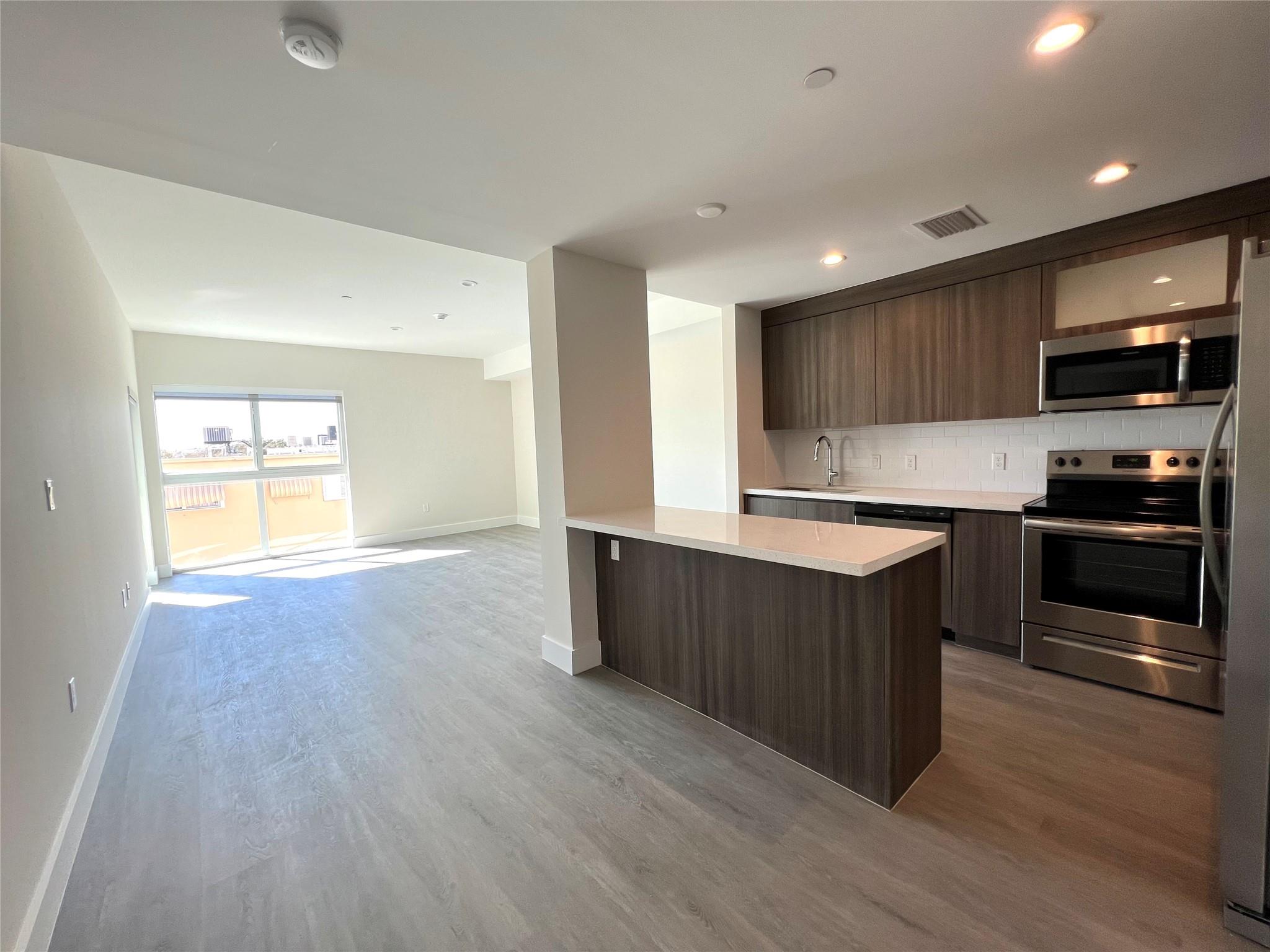 Aesthetic Apts Condo