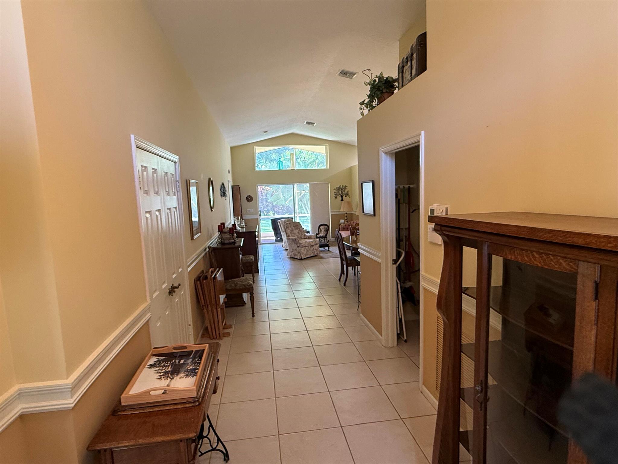 Homes for sale in Boynton Beach, FL | 5820 Royal Club Dr, Boynton Beach, FL 33437 | MLS# R11127634