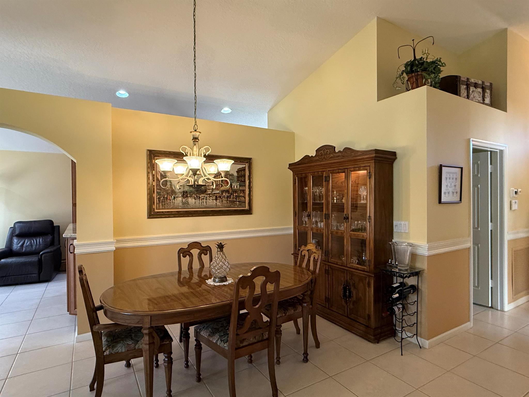 Homes for sale in Boynton Beach, FL | 5820 Royal Club Dr, Boynton Beach, FL 33437 | MLS# R11127634