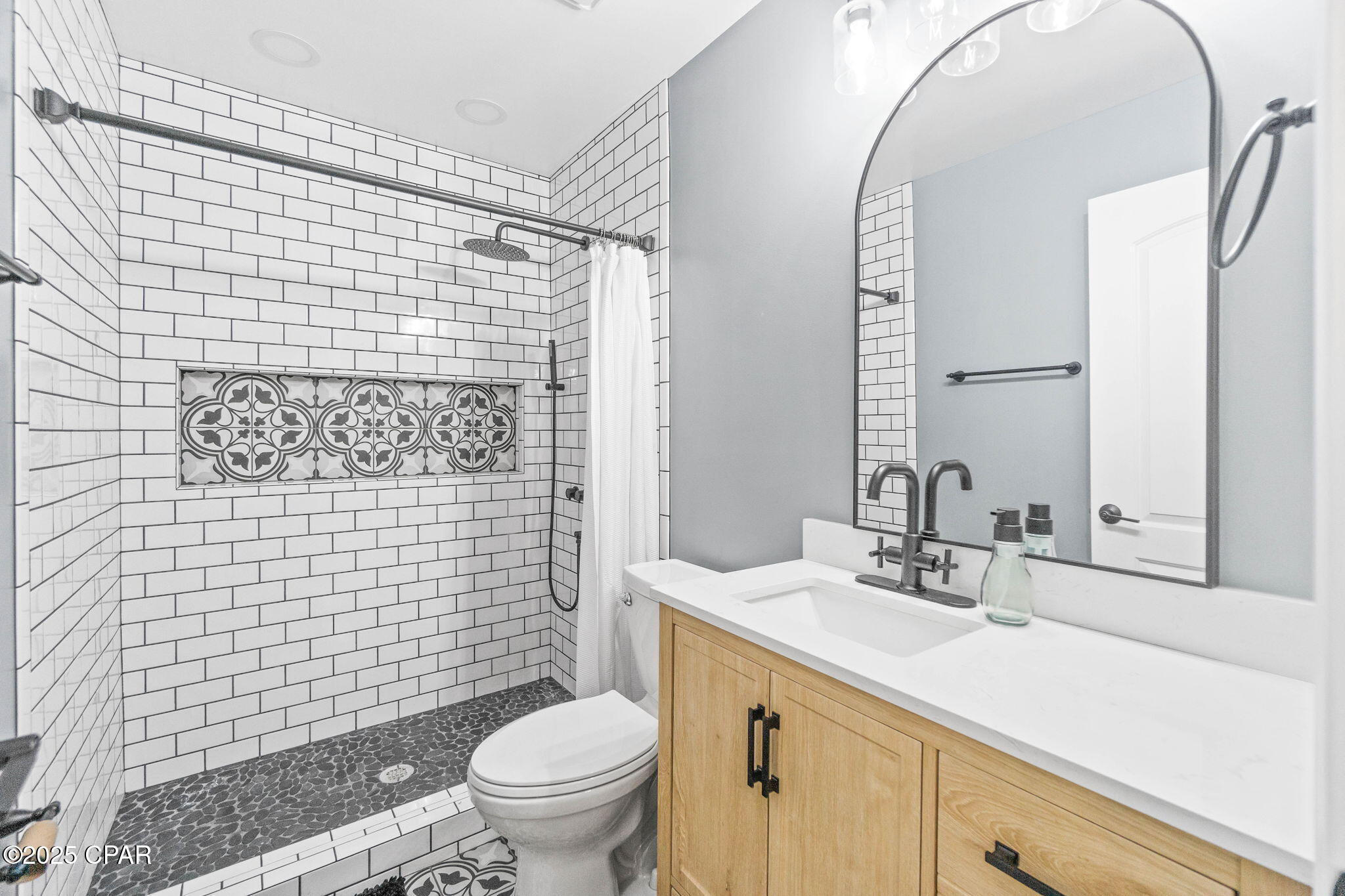 Image 10 For 1395 Weeks Street