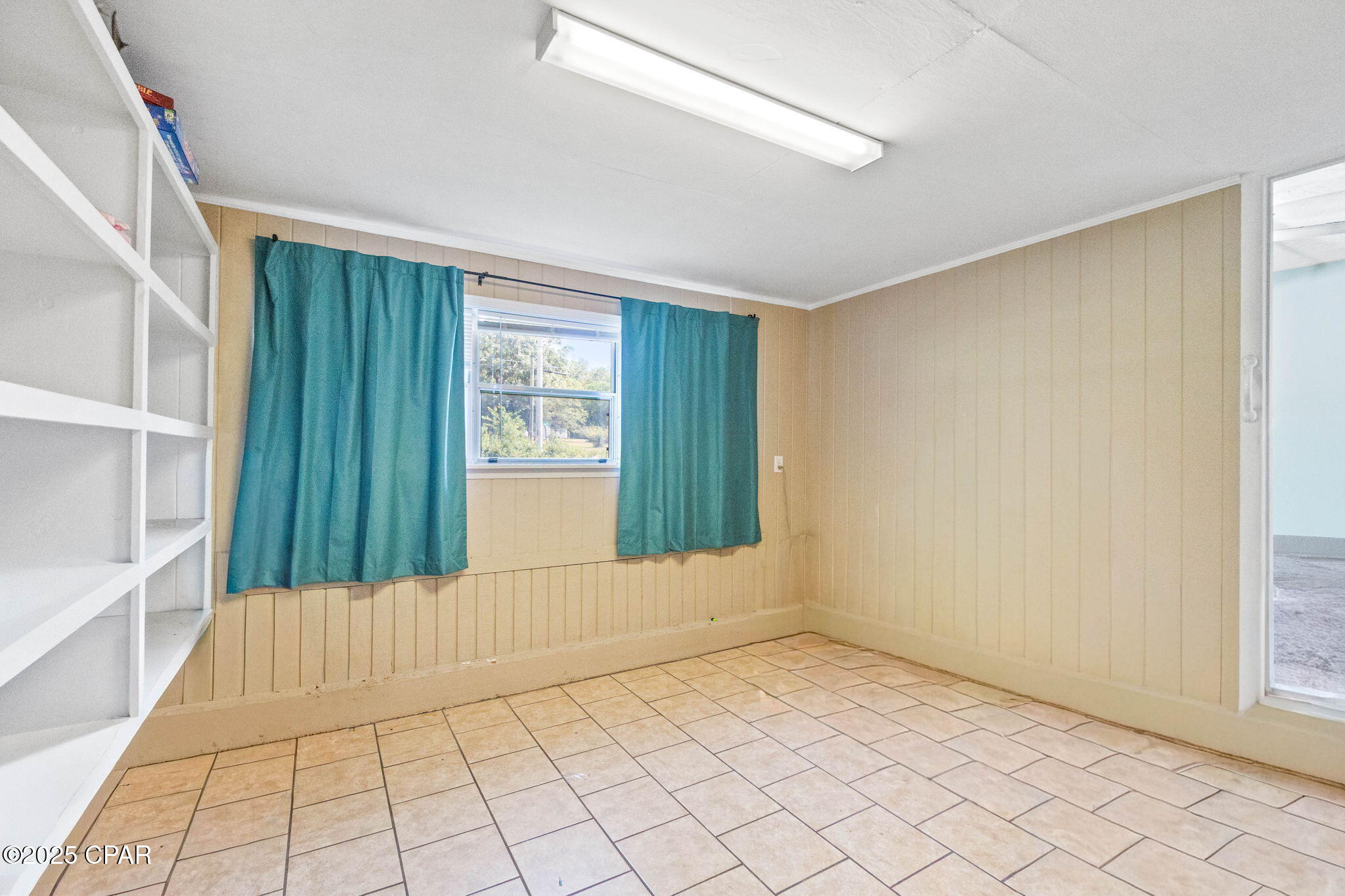 Image 15 For 1395 Weeks Street