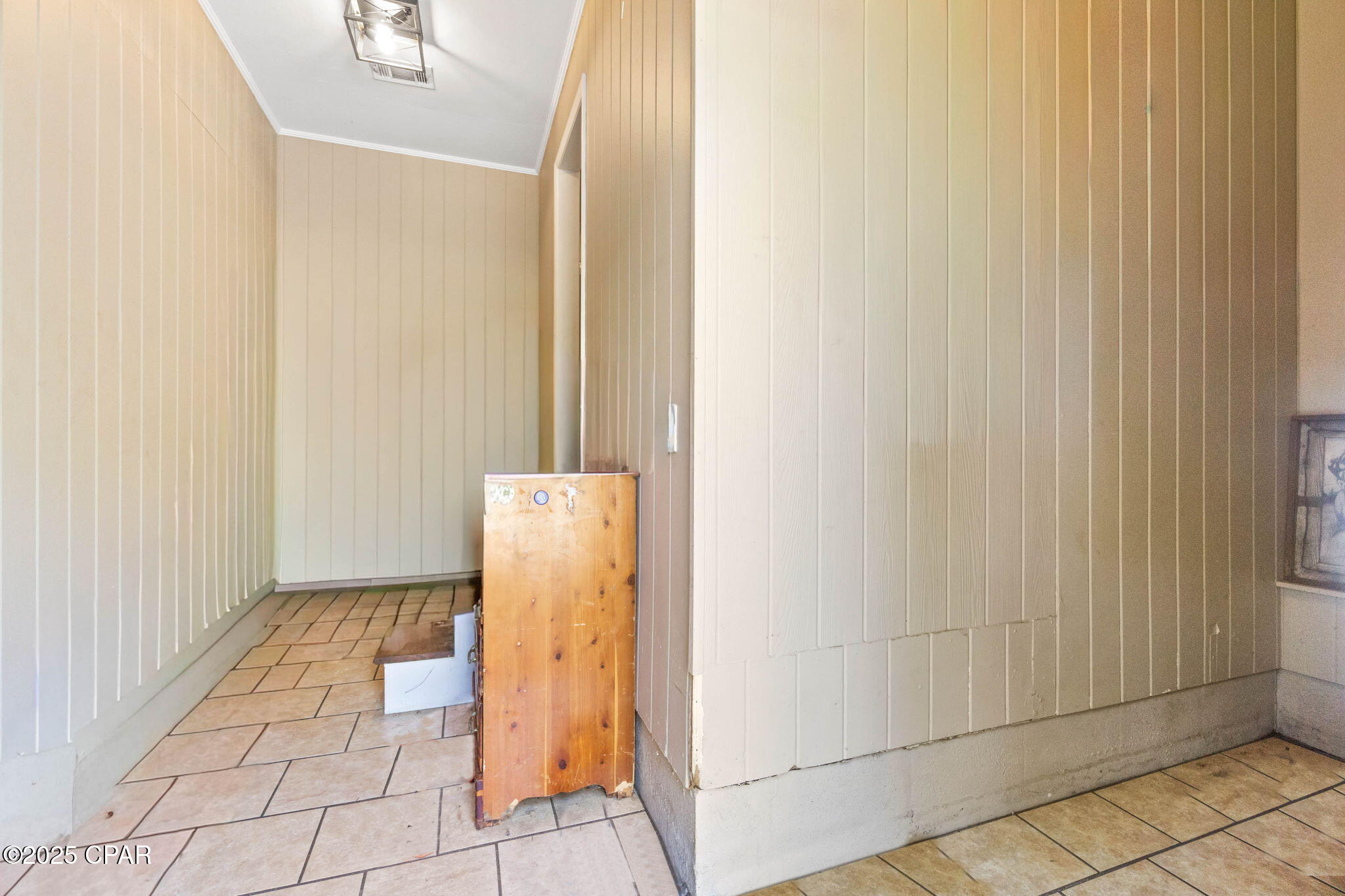 Image 16 For 1395 Weeks Street