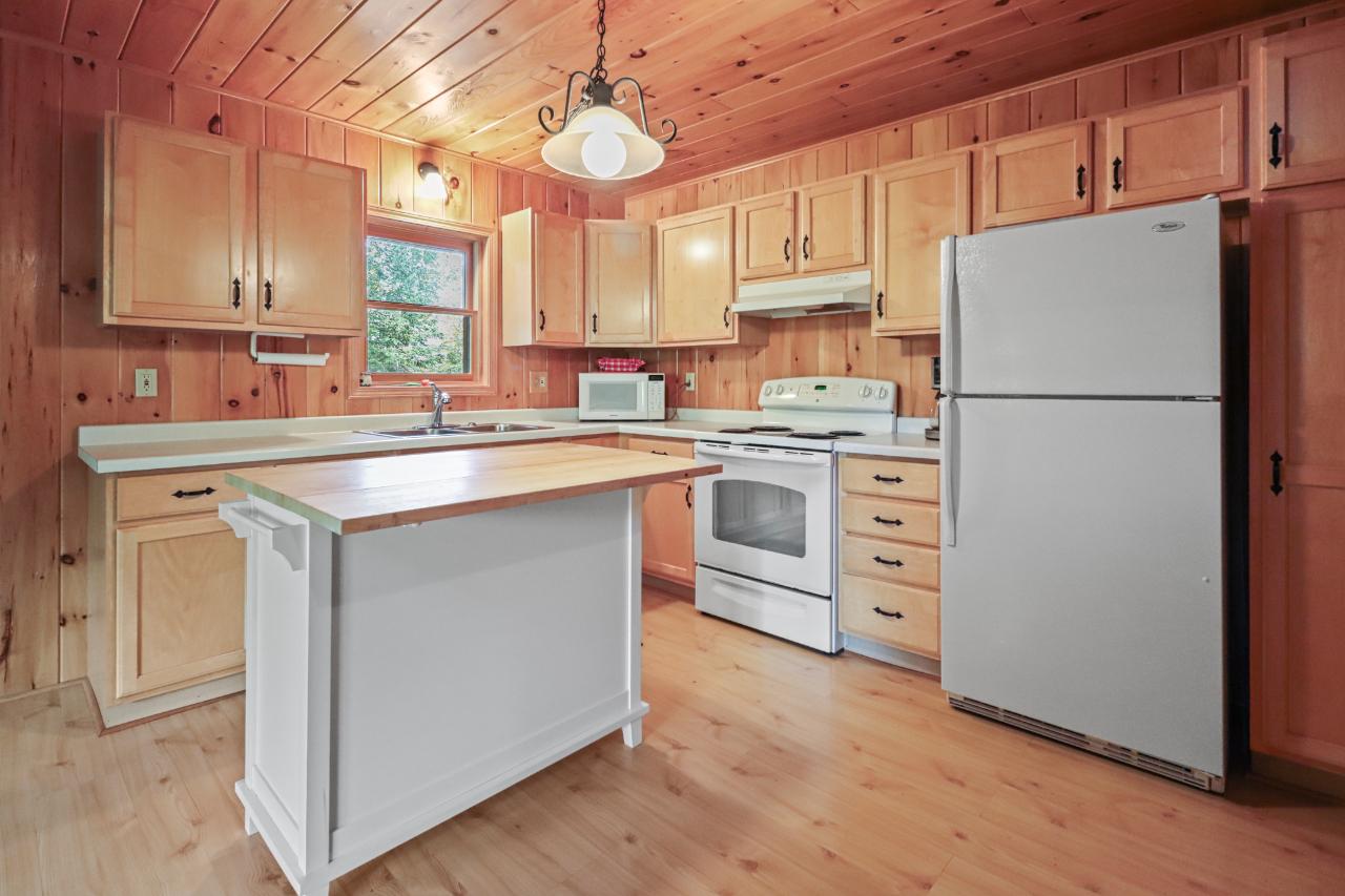 Van Vliet Lake Property 12022 Rottman Dr Photo 11