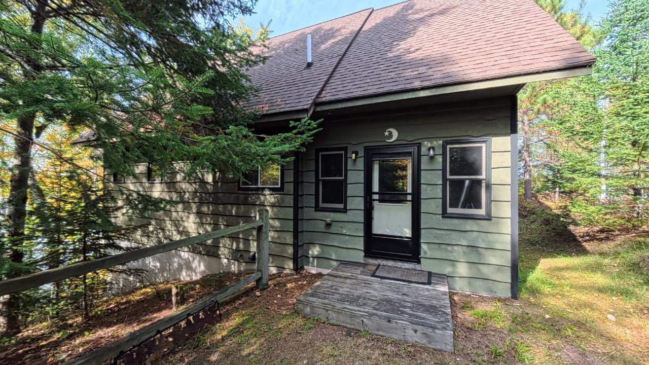 Van Vliet Lake Property 12022 Rottman Dr Photo 9