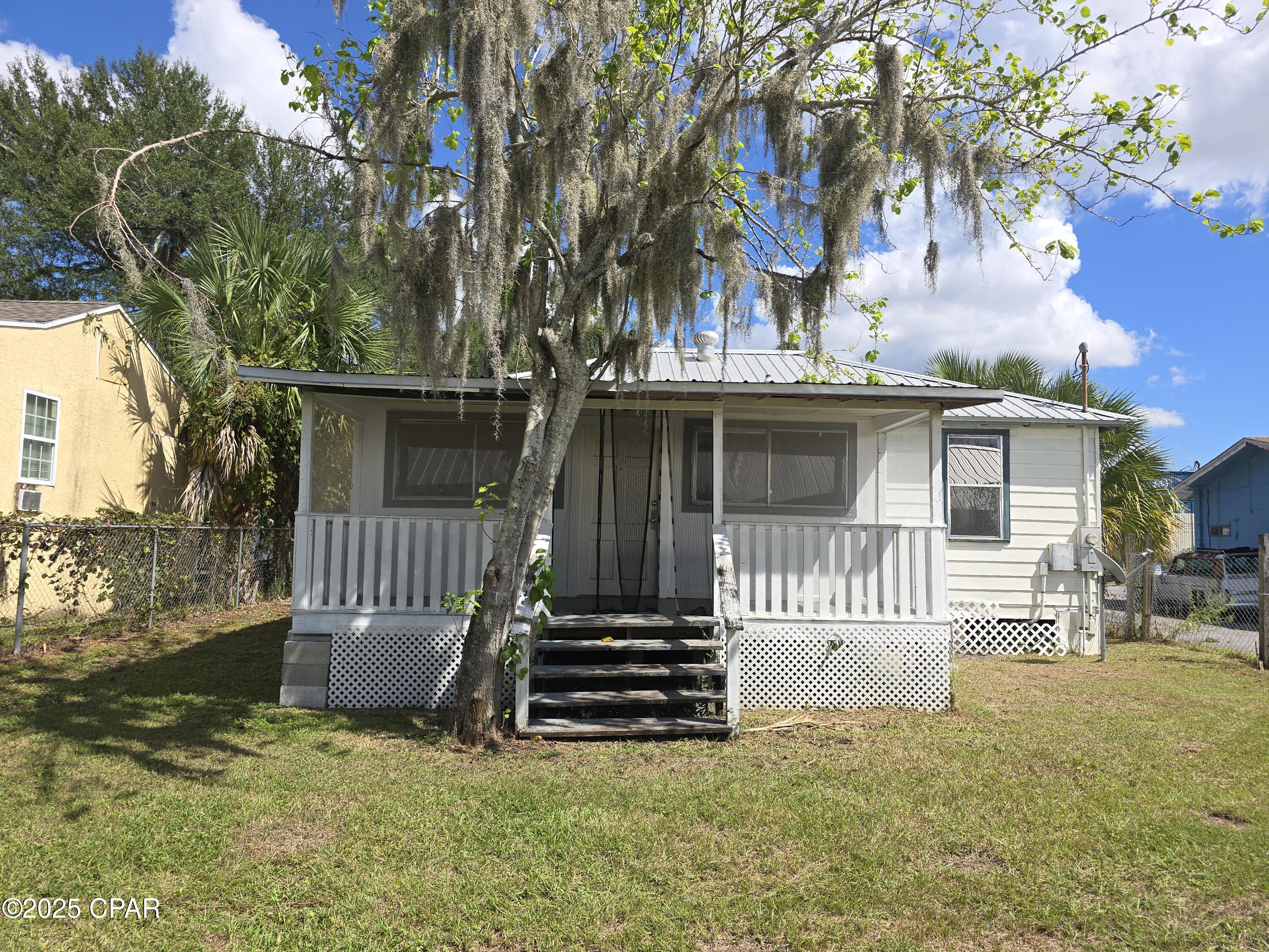 Image 11 For 505 Cactus Avenue