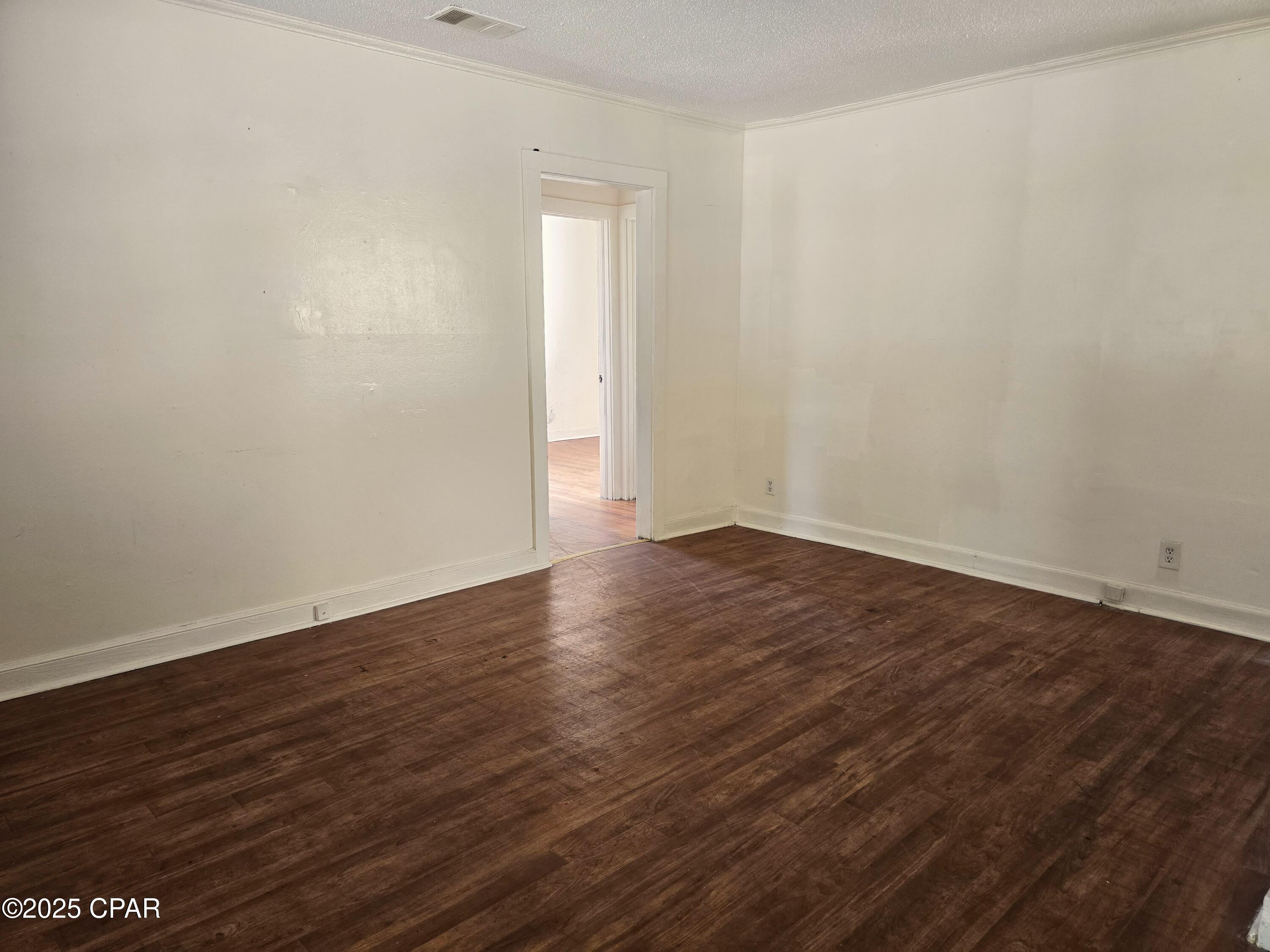 Image 3 For 505 Cactus Avenue