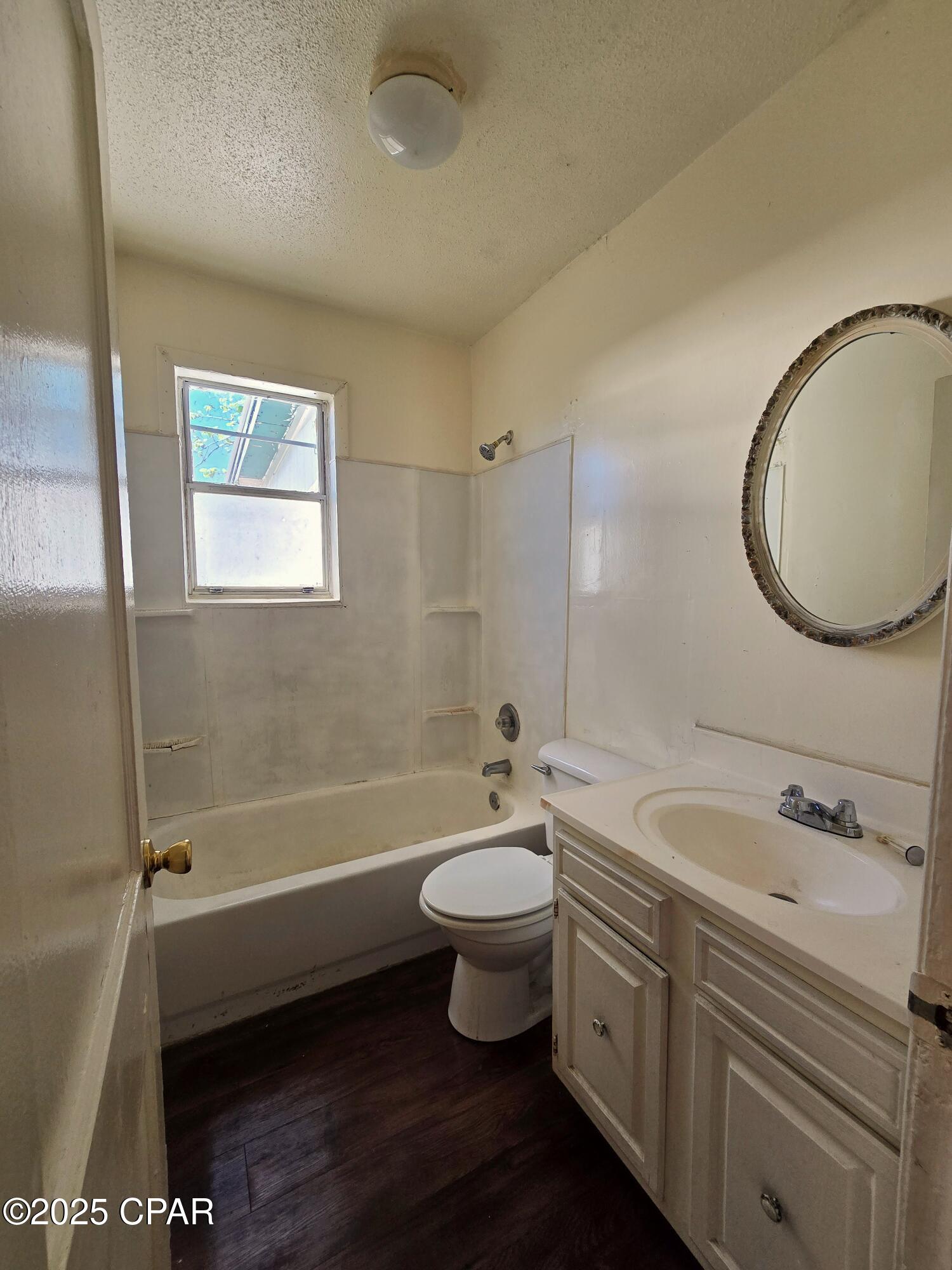 Image 7 For 505 Cactus Avenue