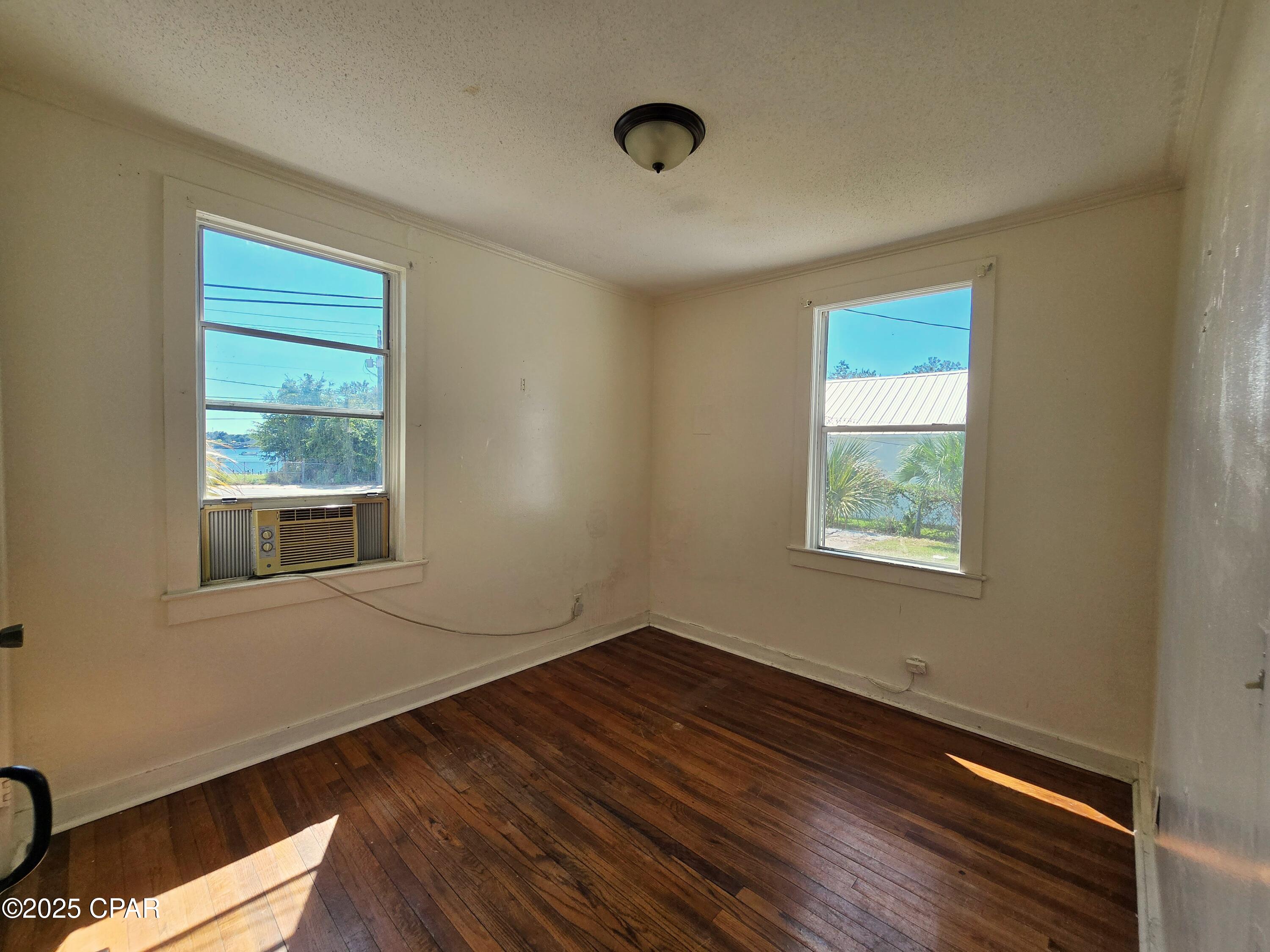 Image 9 For 505 Cactus Avenue