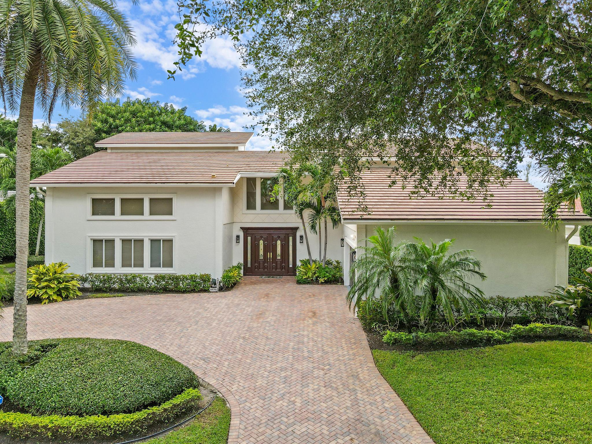 President Country Club 4