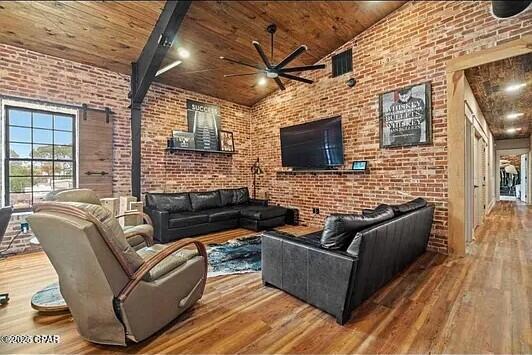 Image 4 For 9403 Sonya Circle