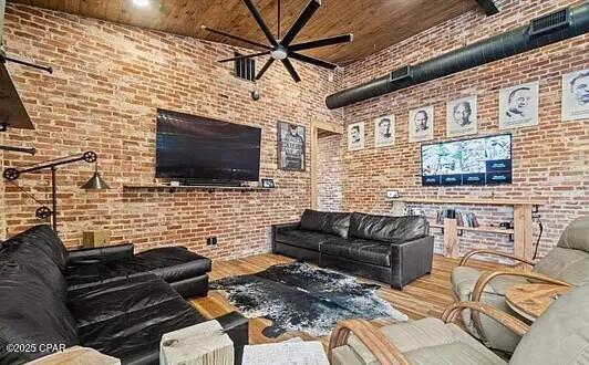 Image 6 For 9403 Sonya Circle