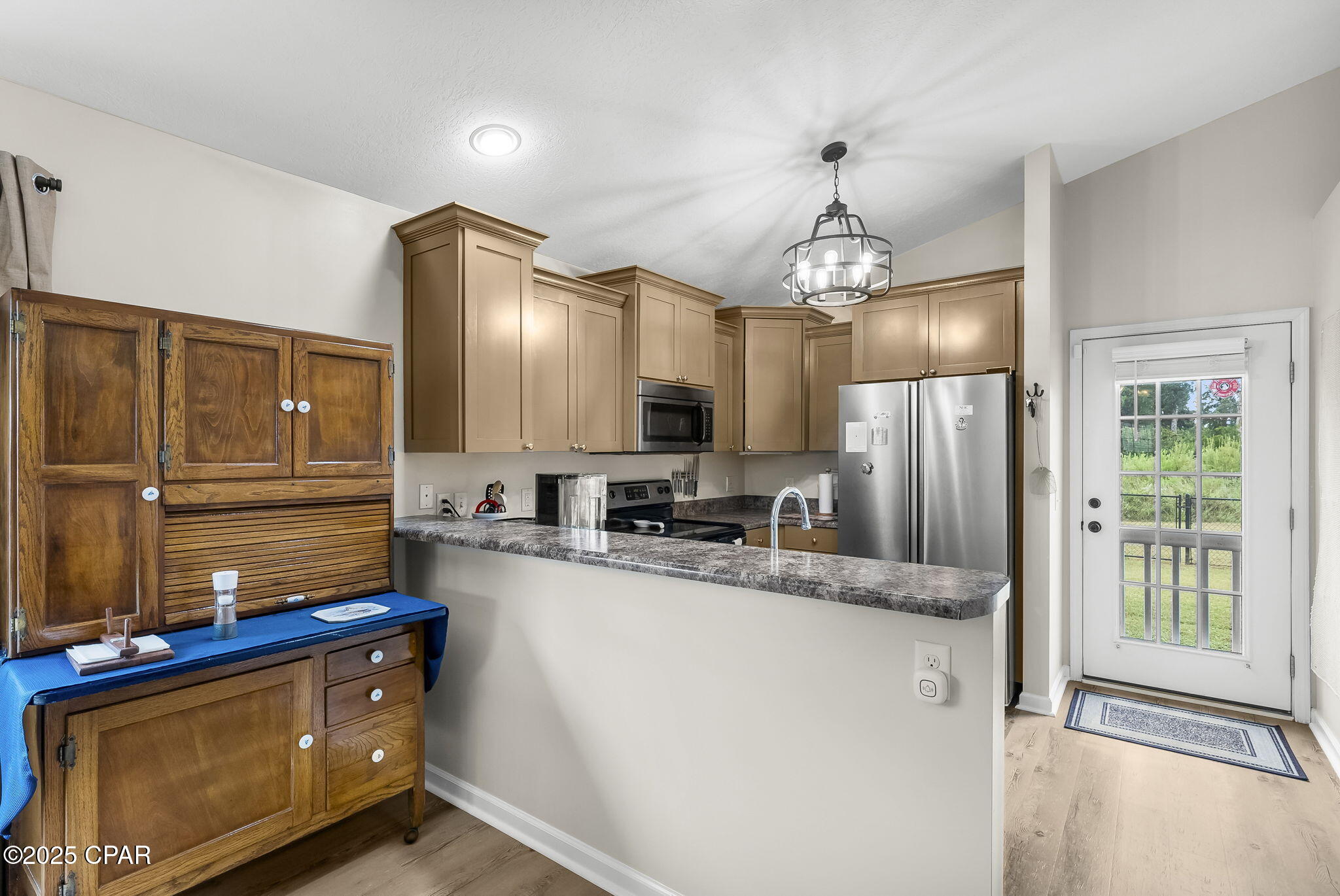 Image 10 For 2624 Avondale Court