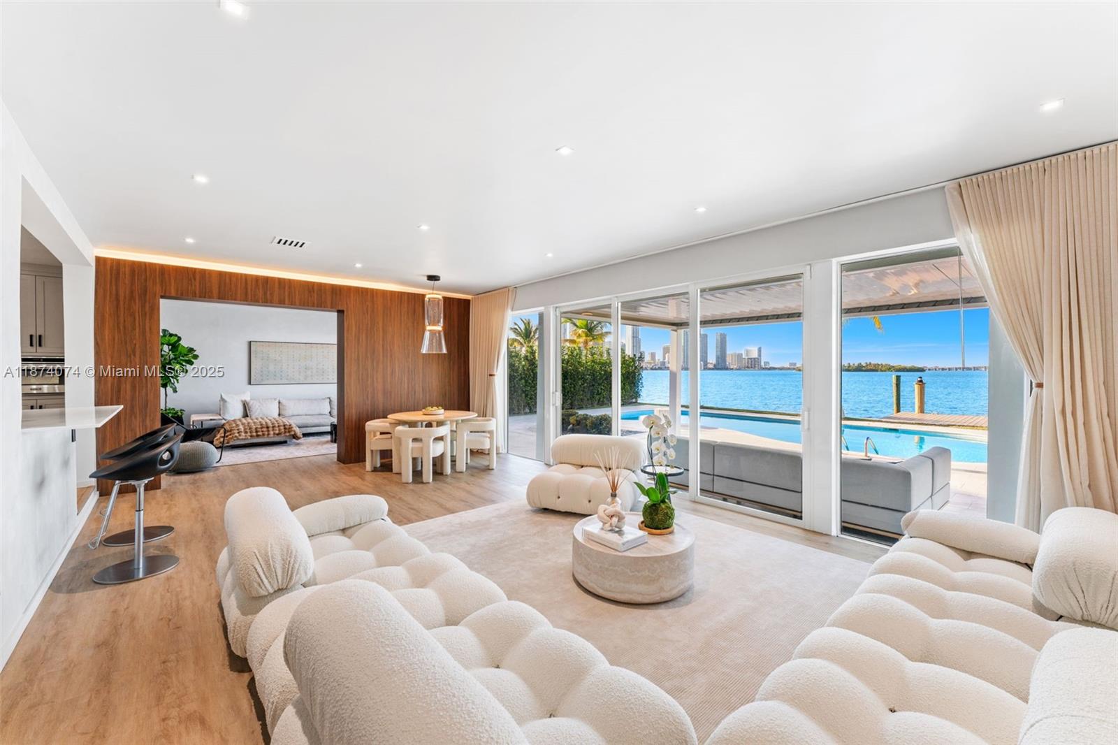 1011 Venetian Dr Miami, FL 33139