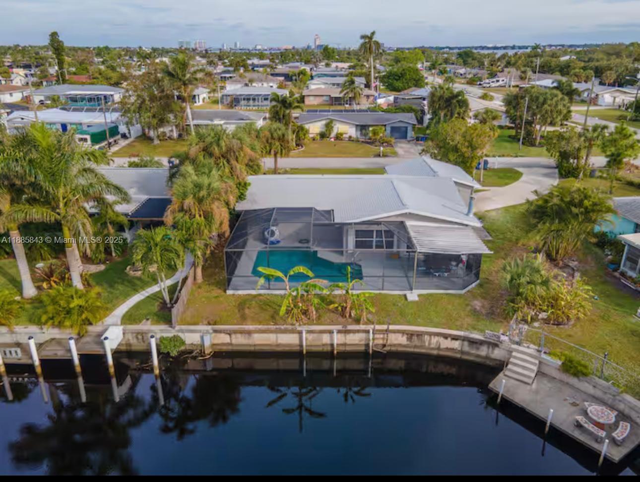 House for Sale in Cape Coral, FL