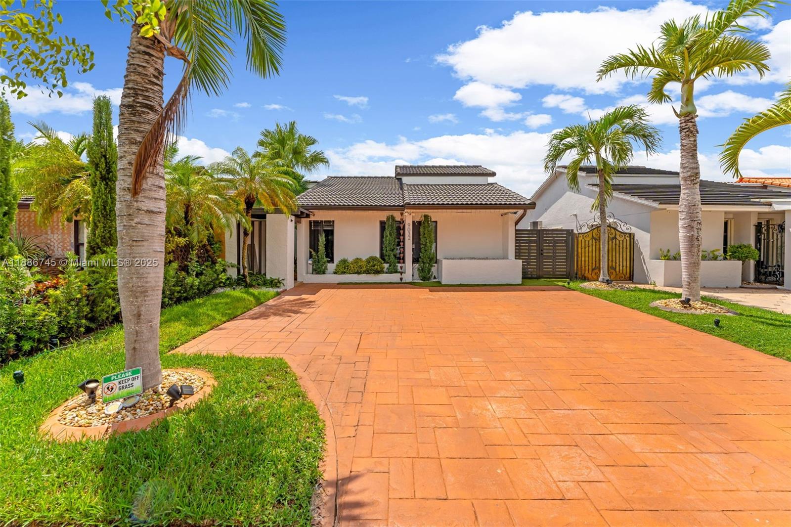 West Gables Estates Condo