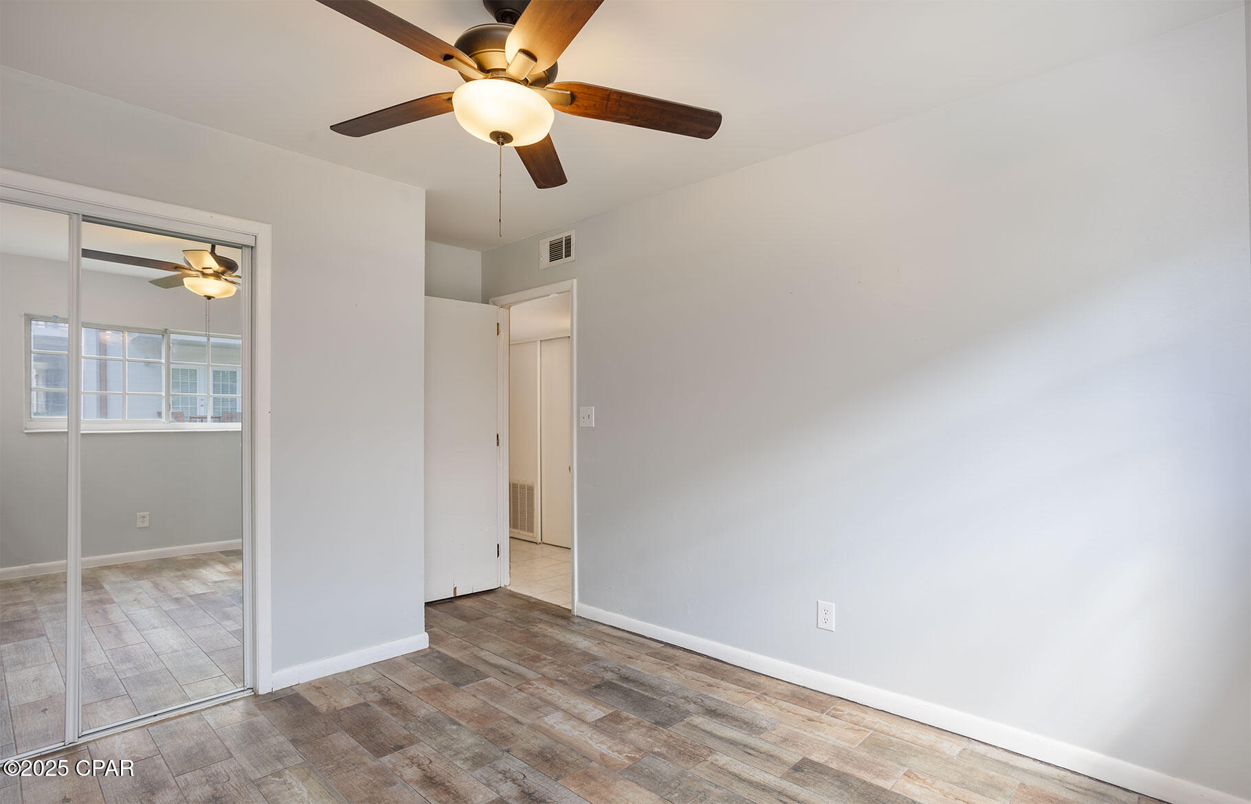 Image 10 For 2100 Beach Drive C101